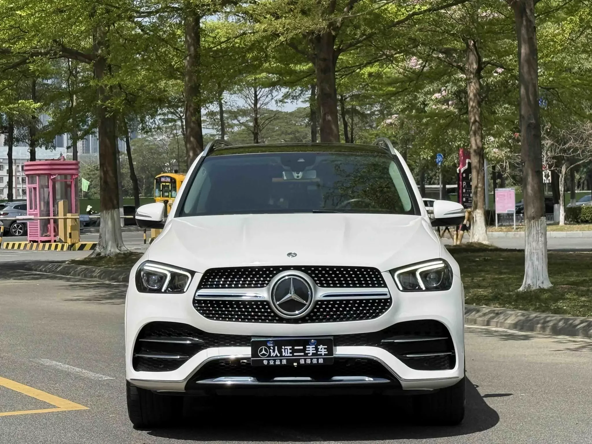 Mercedes-Benz GLE (Imported)