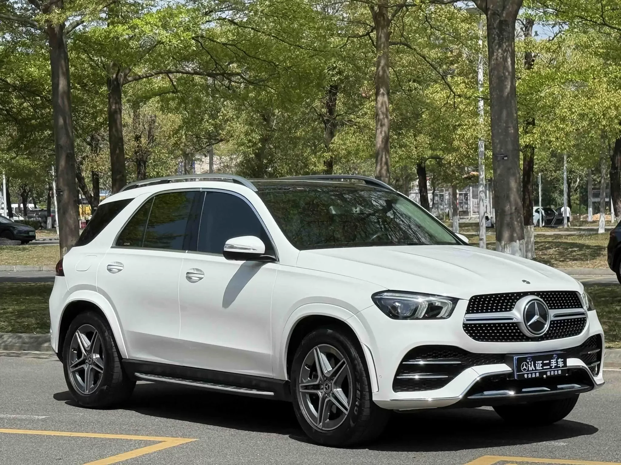 Mercedes-Benz GLE (Imported)