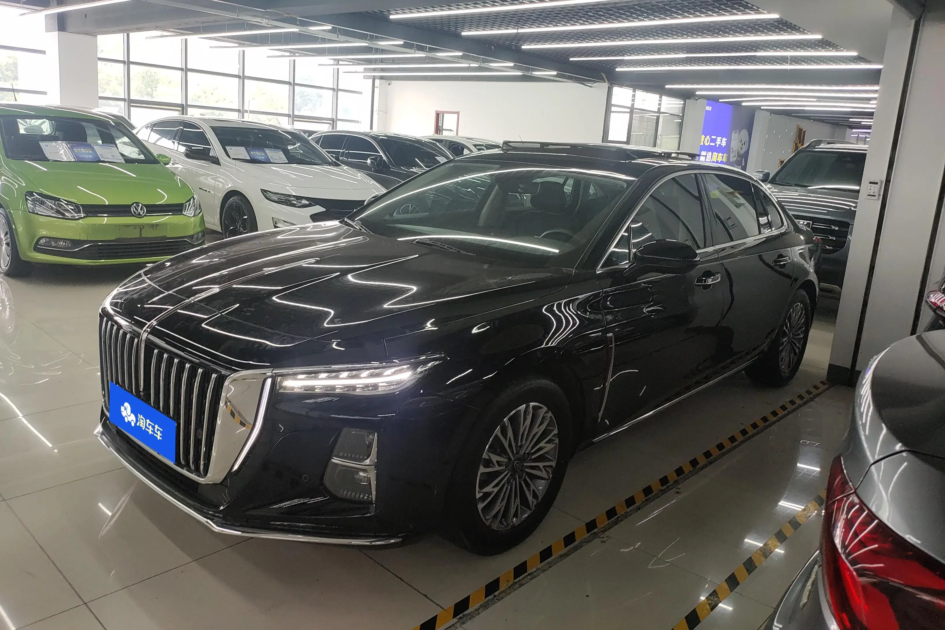 Hongqi H5  из Китая