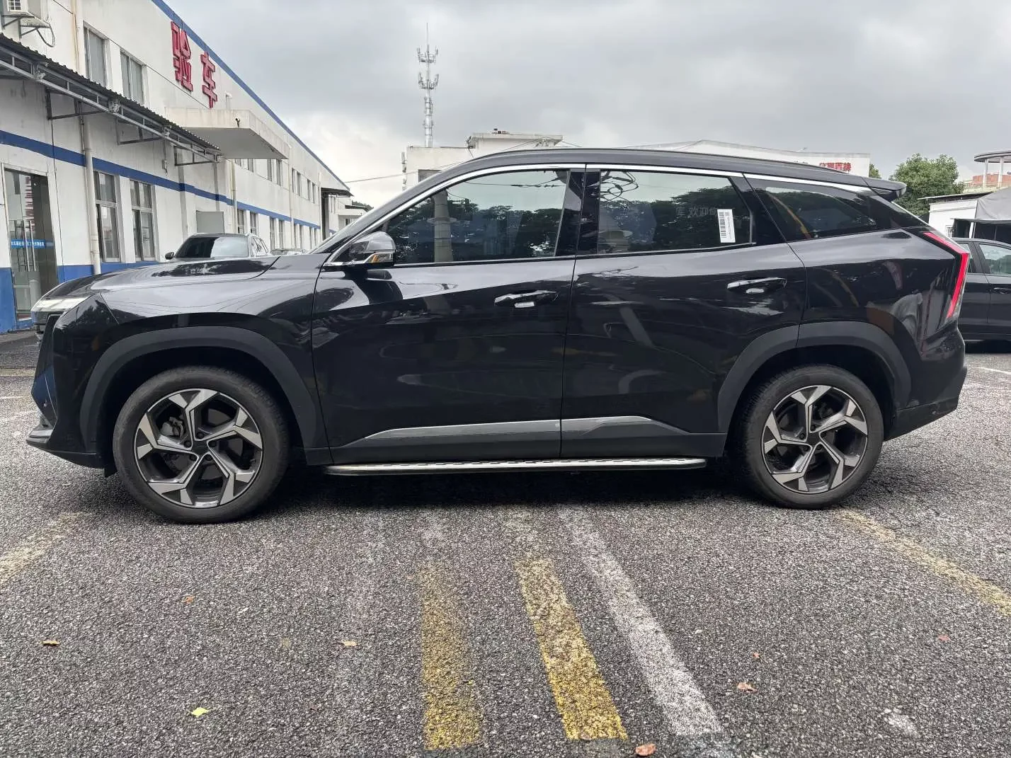 Geely Atlas L
