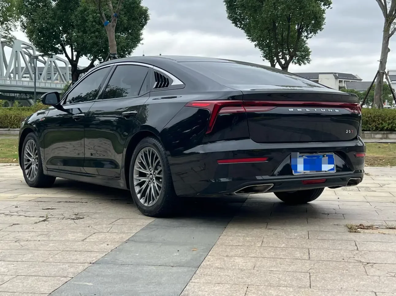 FAW Bestune B70