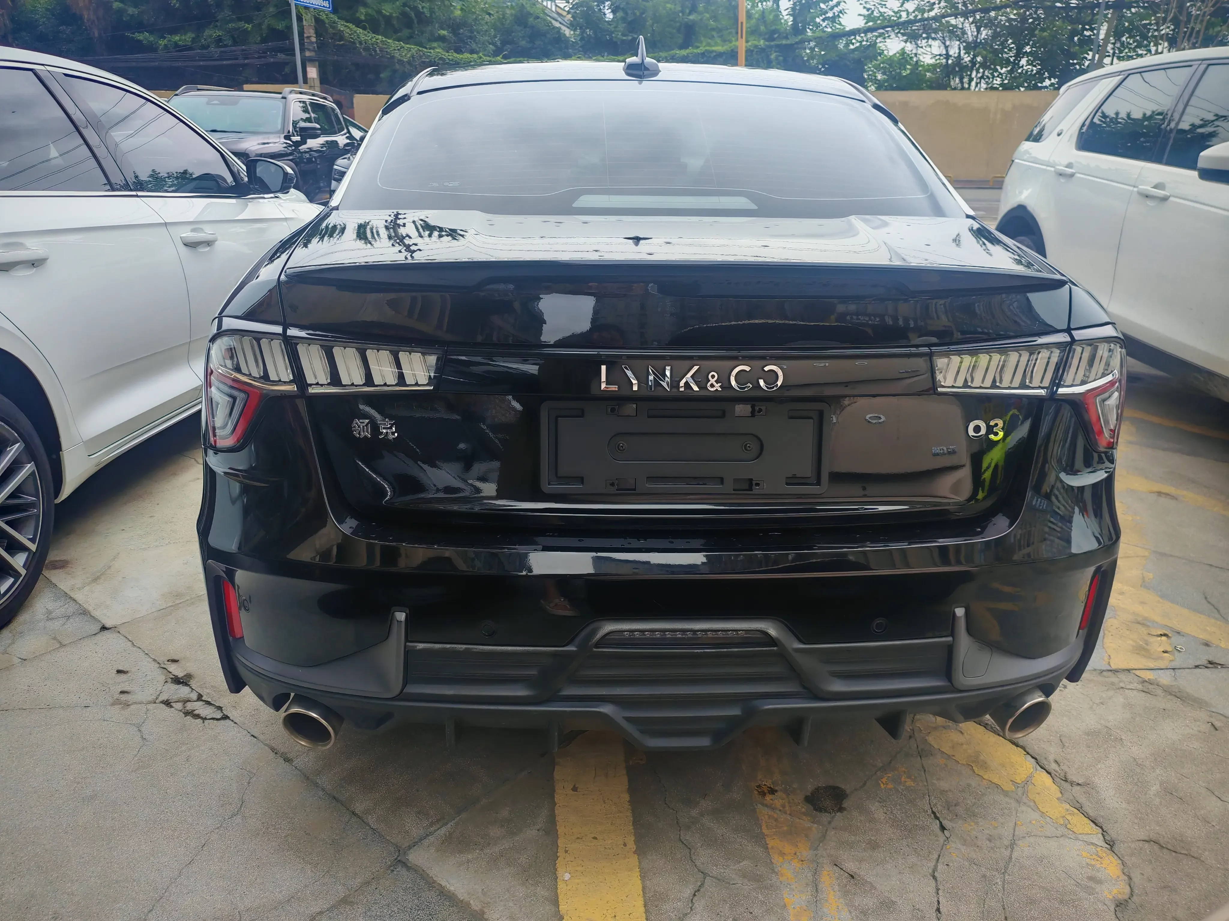 Lynk & Co 03