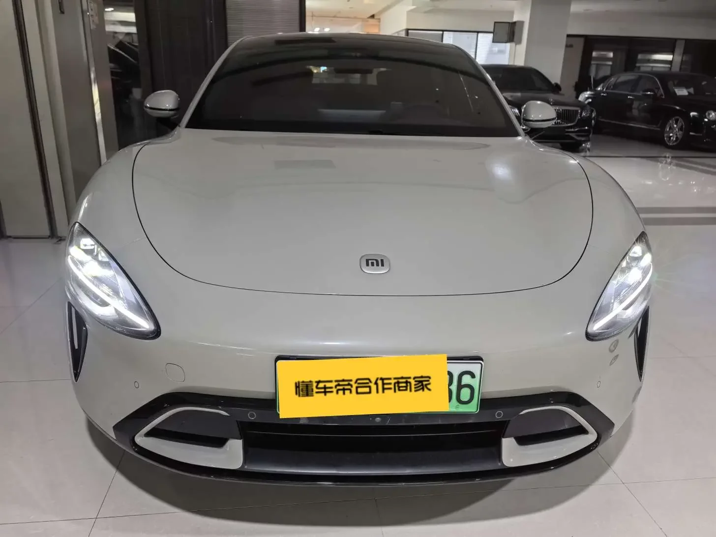 Xiaomi car Xiaomi SU7  из Китая