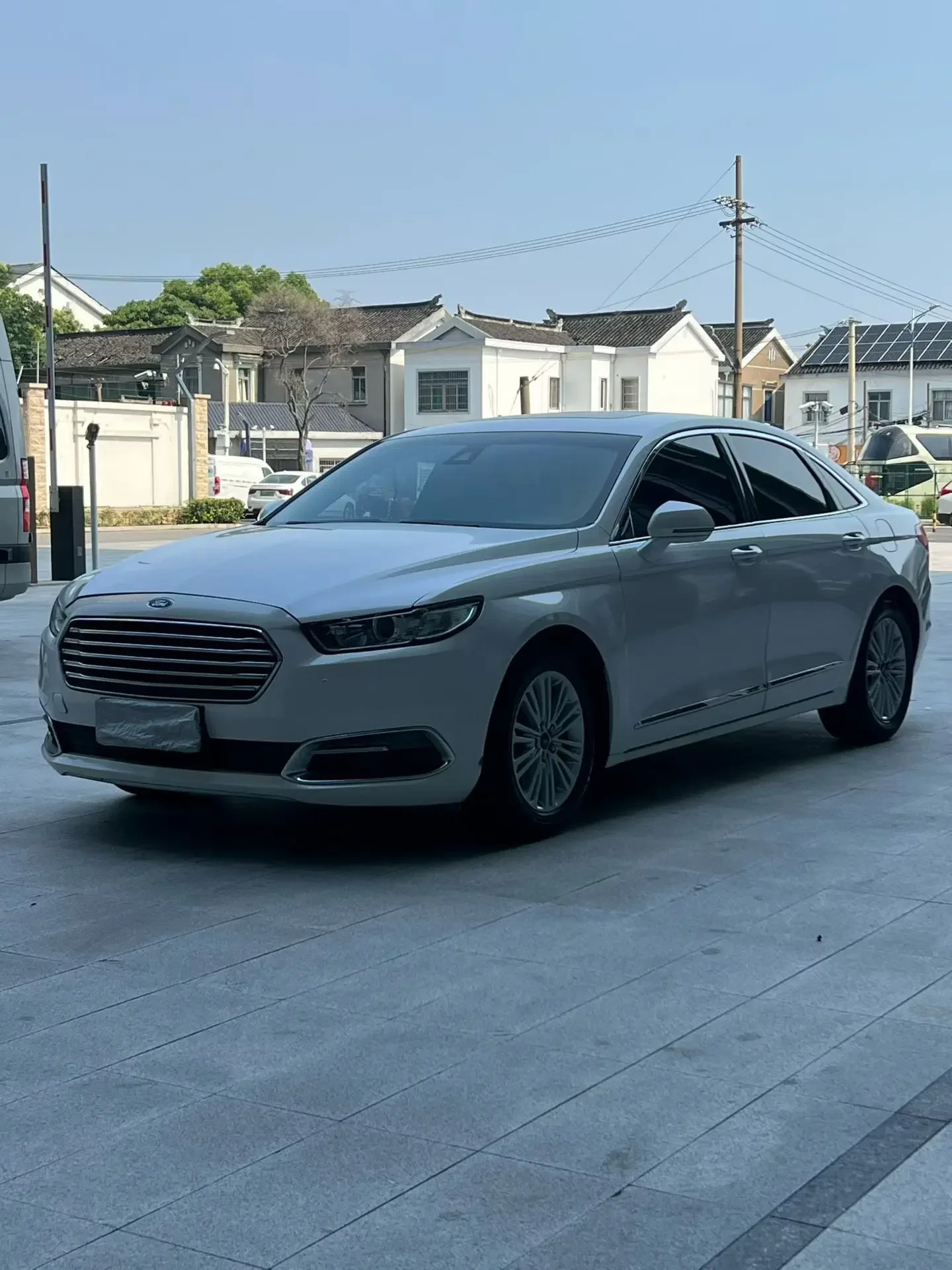 Ford Taurus