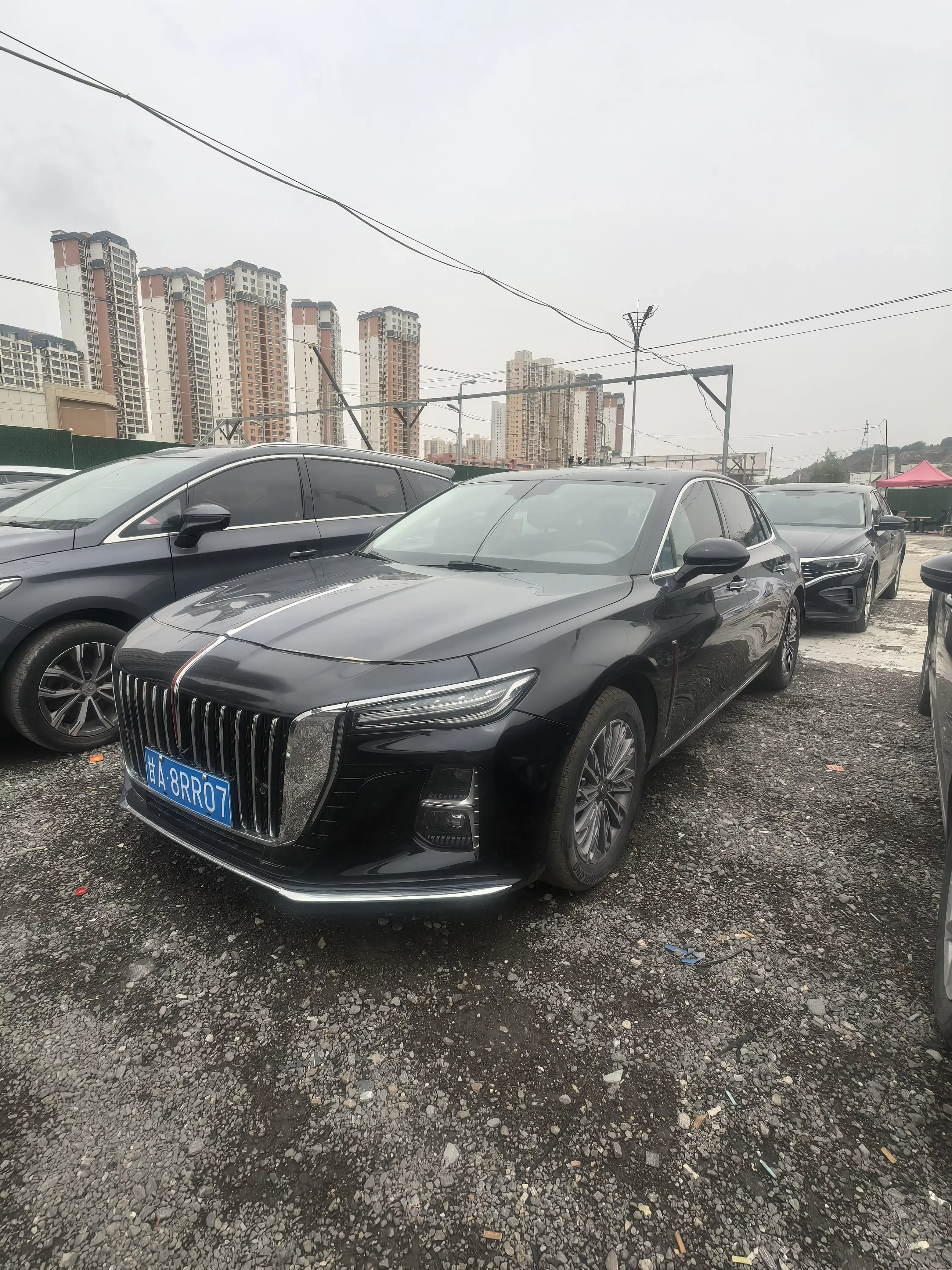Hongqi H5  из Китая