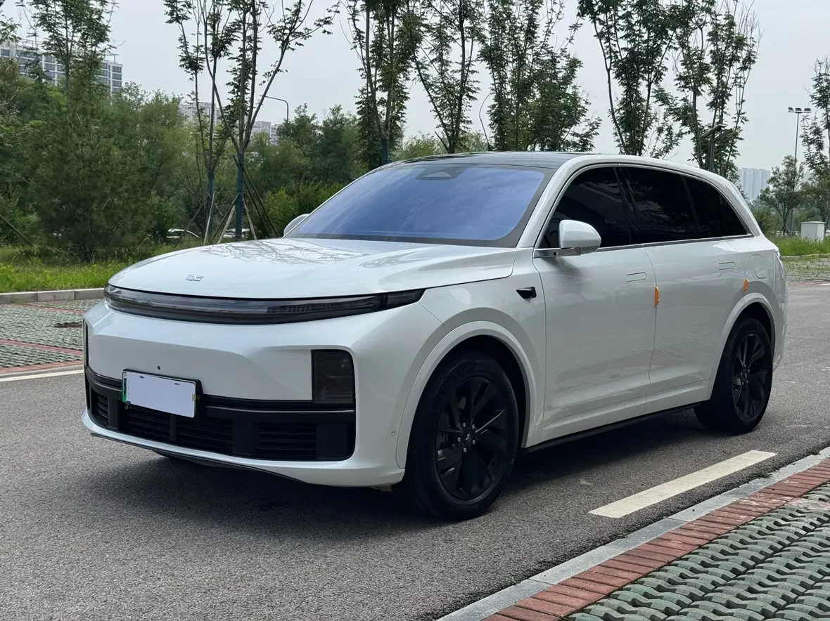Li L7 (Ideal L7)  из Китая