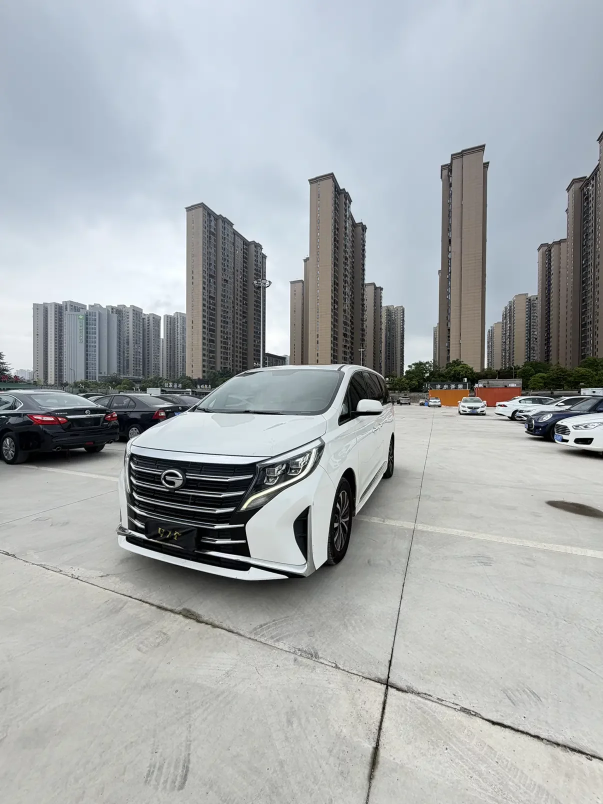 GAC Trumpchi M8  из Китая