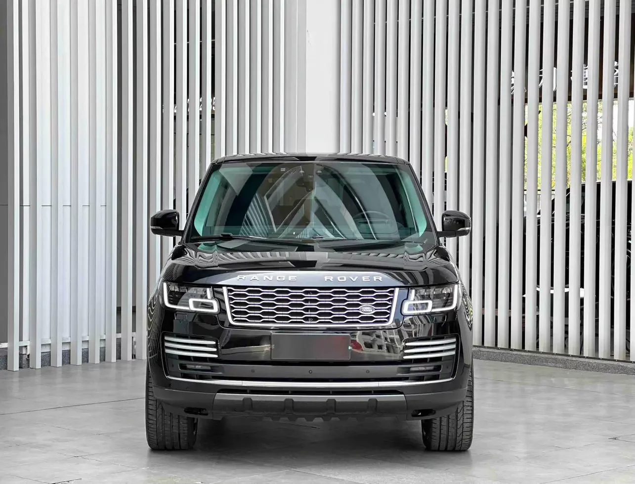 Land Rover range rover
