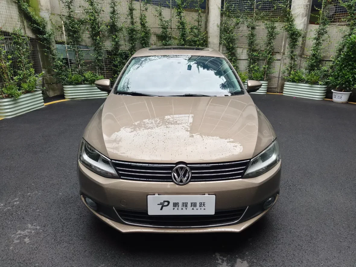 Volkswagen Sagitar
