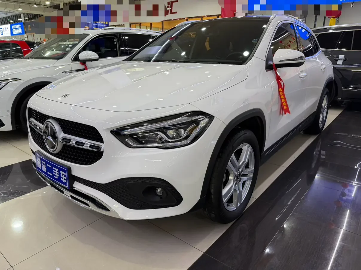 Mercedes-Benz GLA