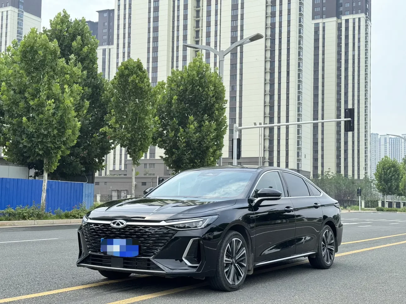 Chery Arrizo 8