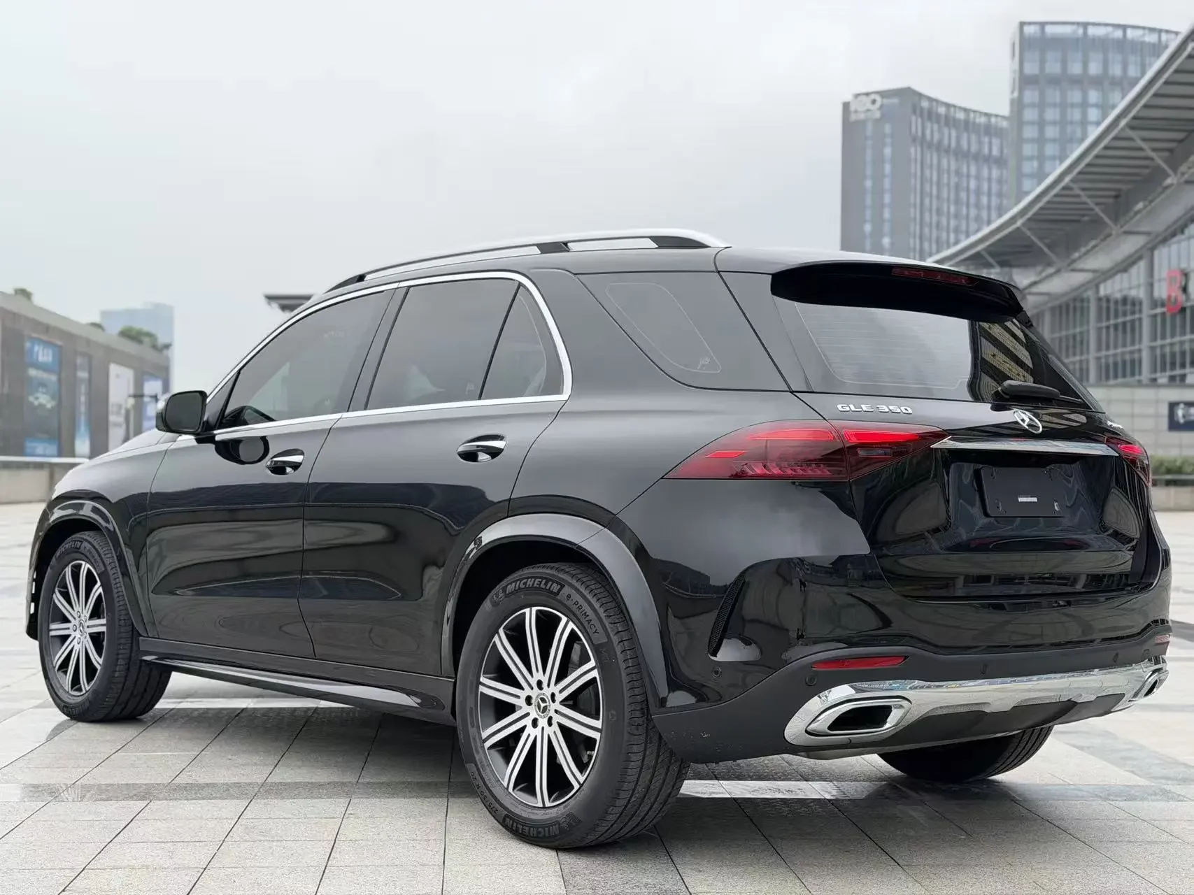 Mercedes-Benz GLE (Imported)