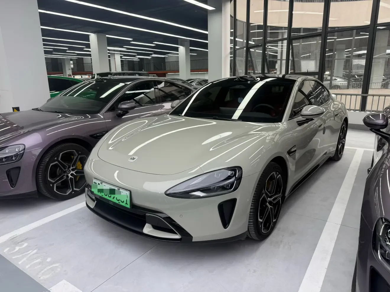 Xiaomi car Xiaomi SU7  из Китая