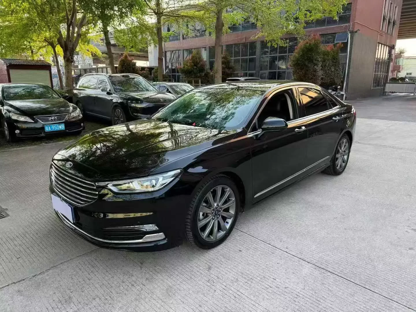 Ford Taurus