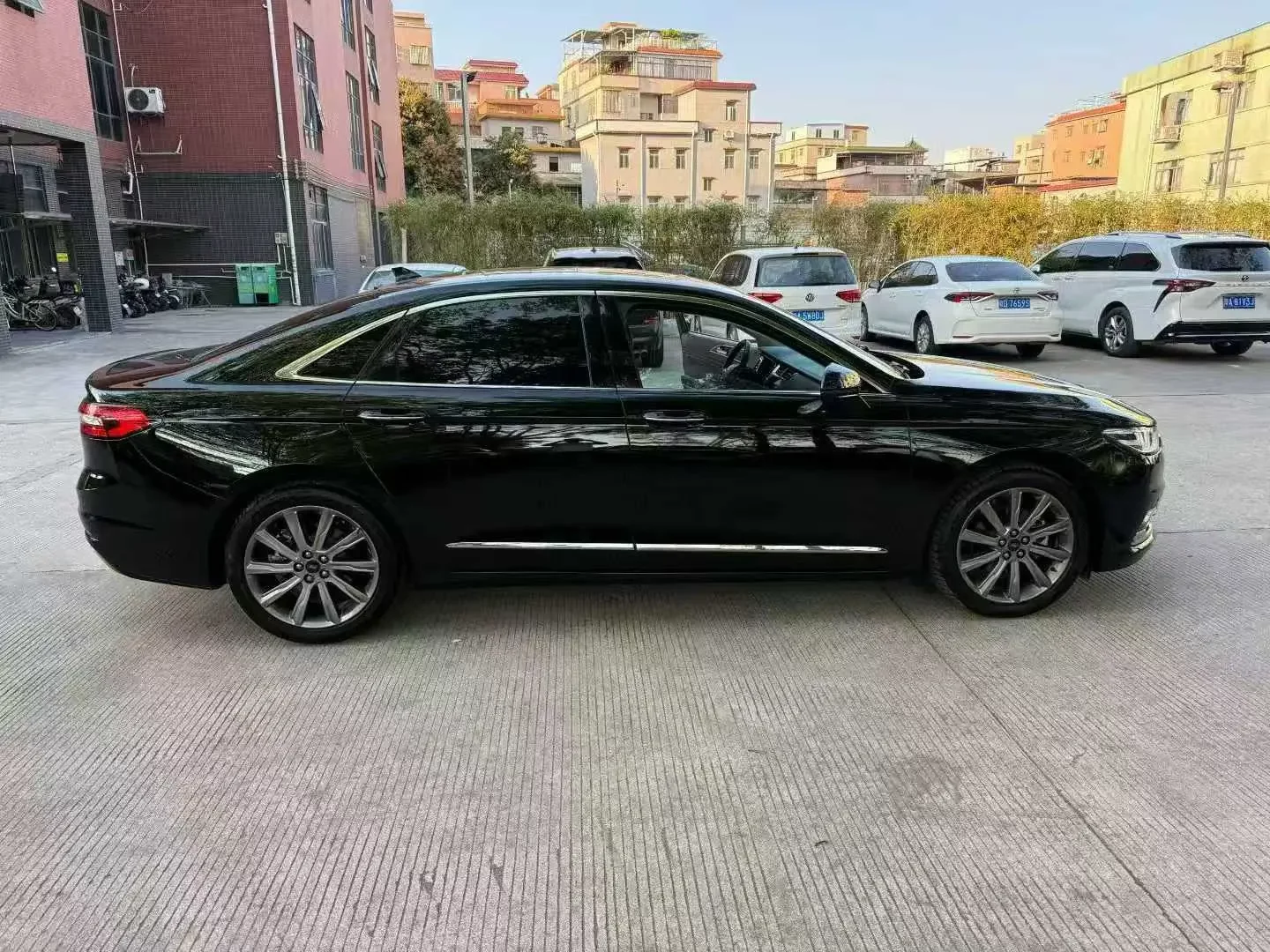 Ford Taurus