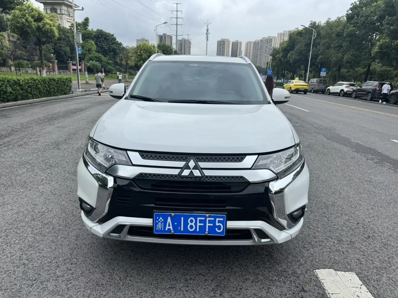 Mitsubishi Outlander  из Китая