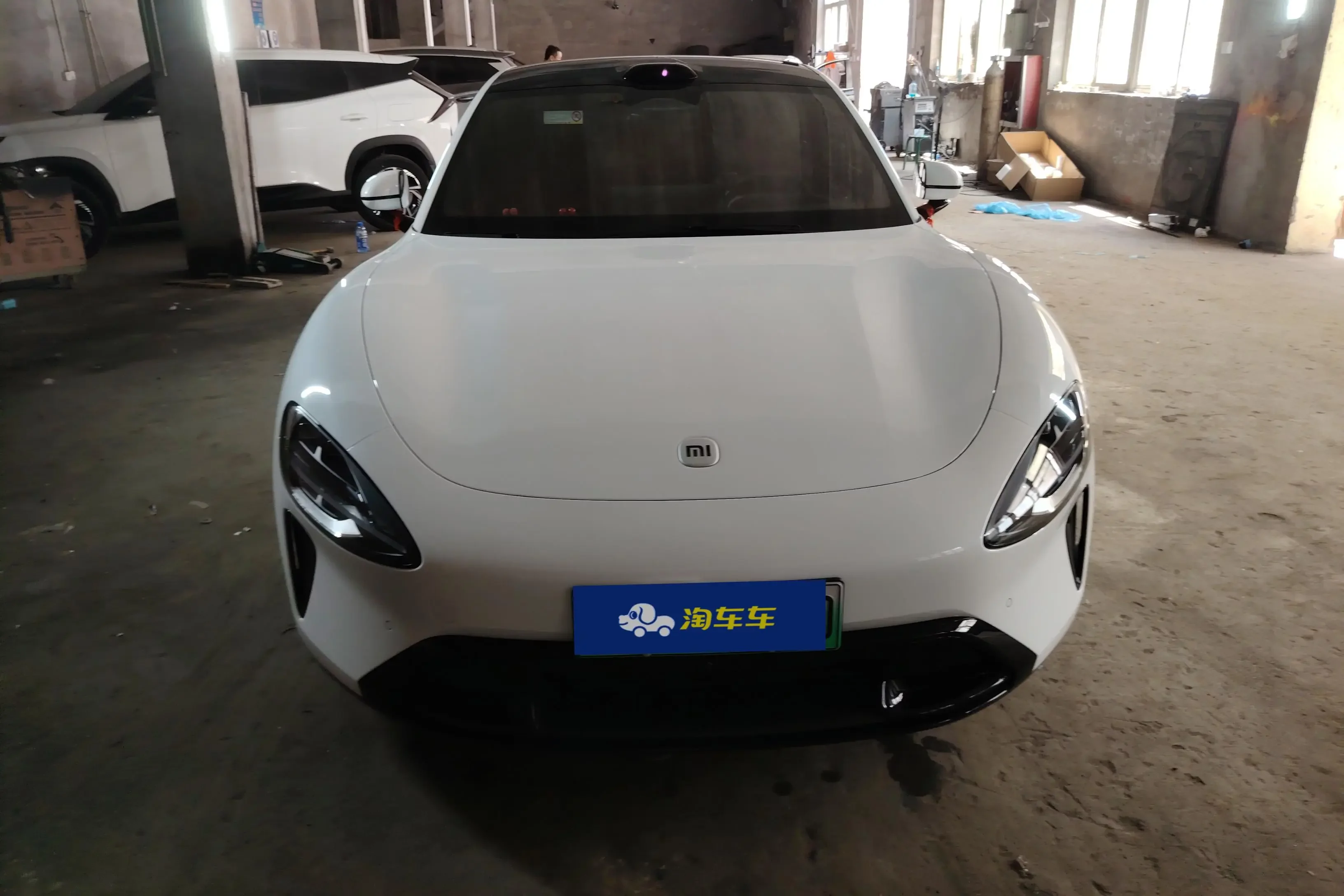 Xiaomi car Xiaomi SU7  из Китая