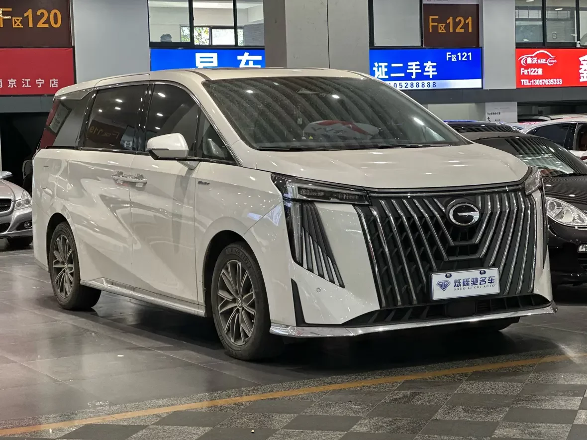 GAC Trumpchi M8