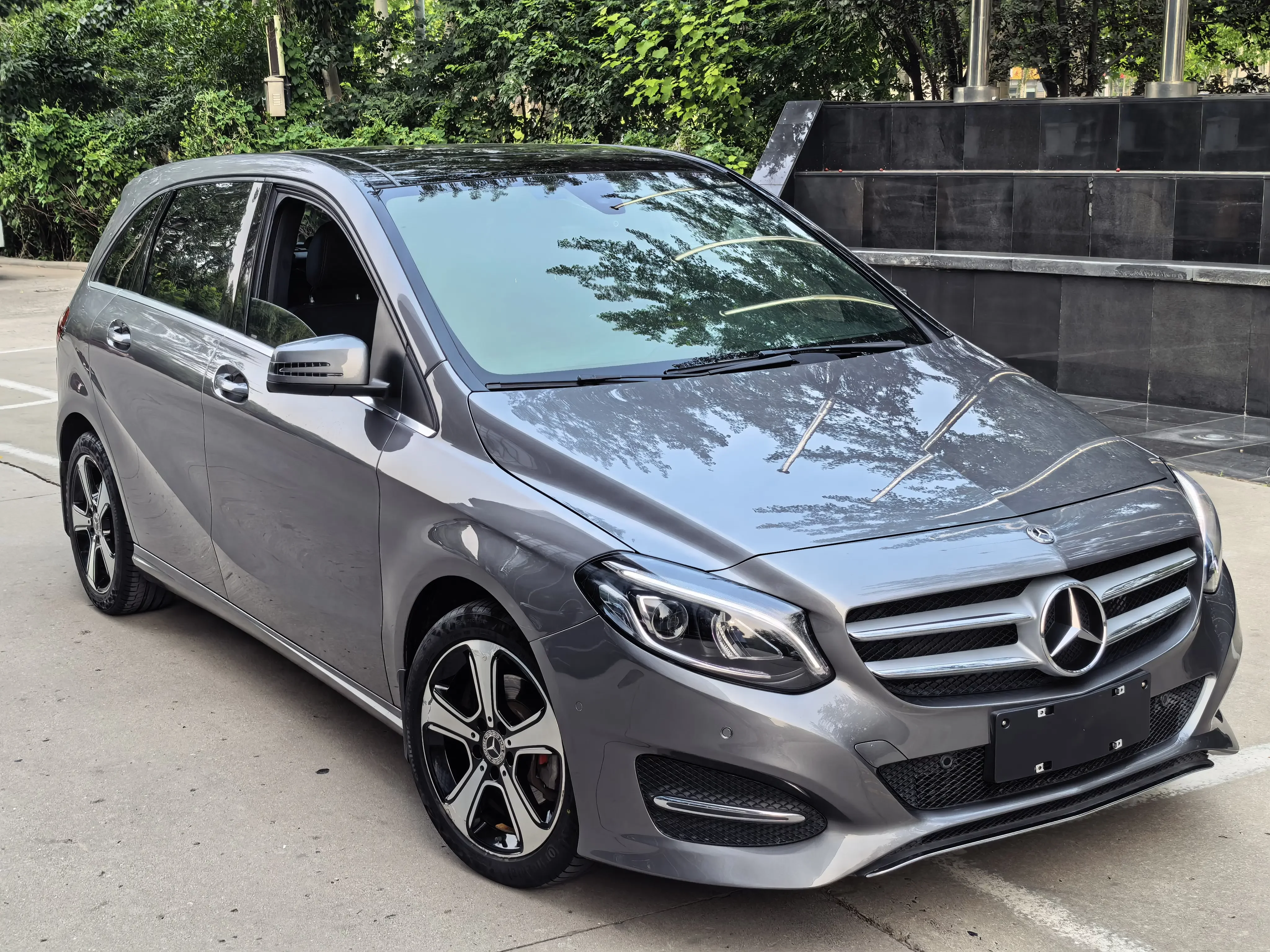 Mercedes-Benz B Class