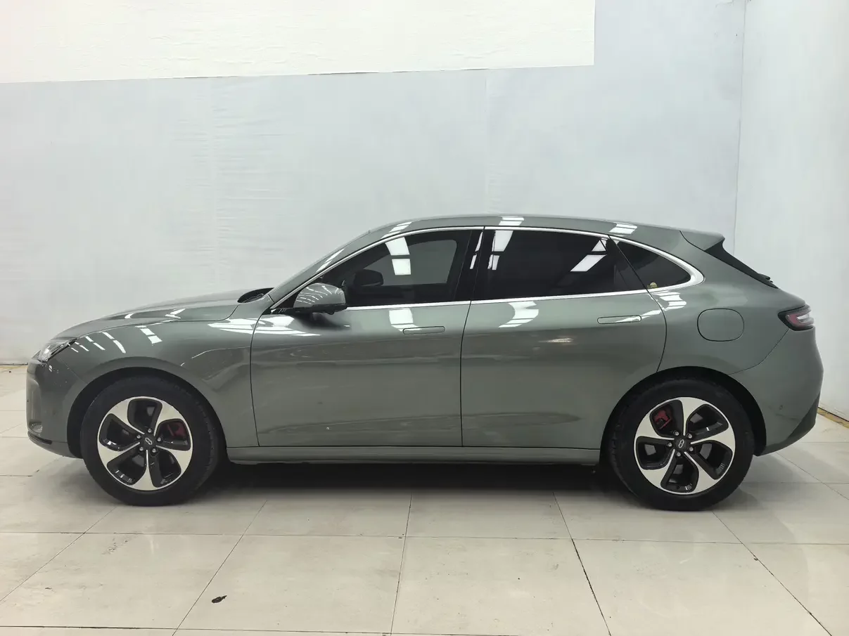AITO M5