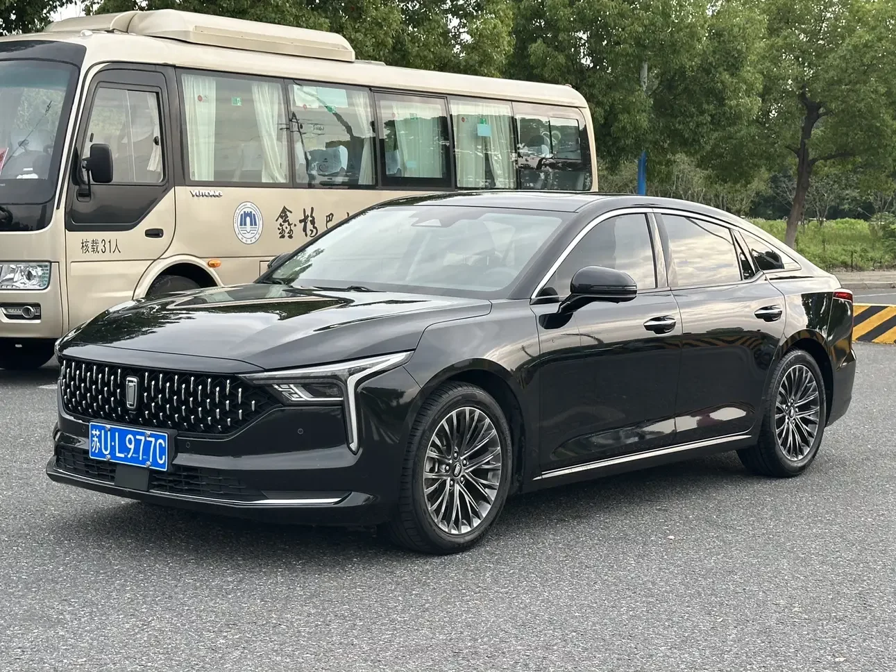 FAW Bestune B70