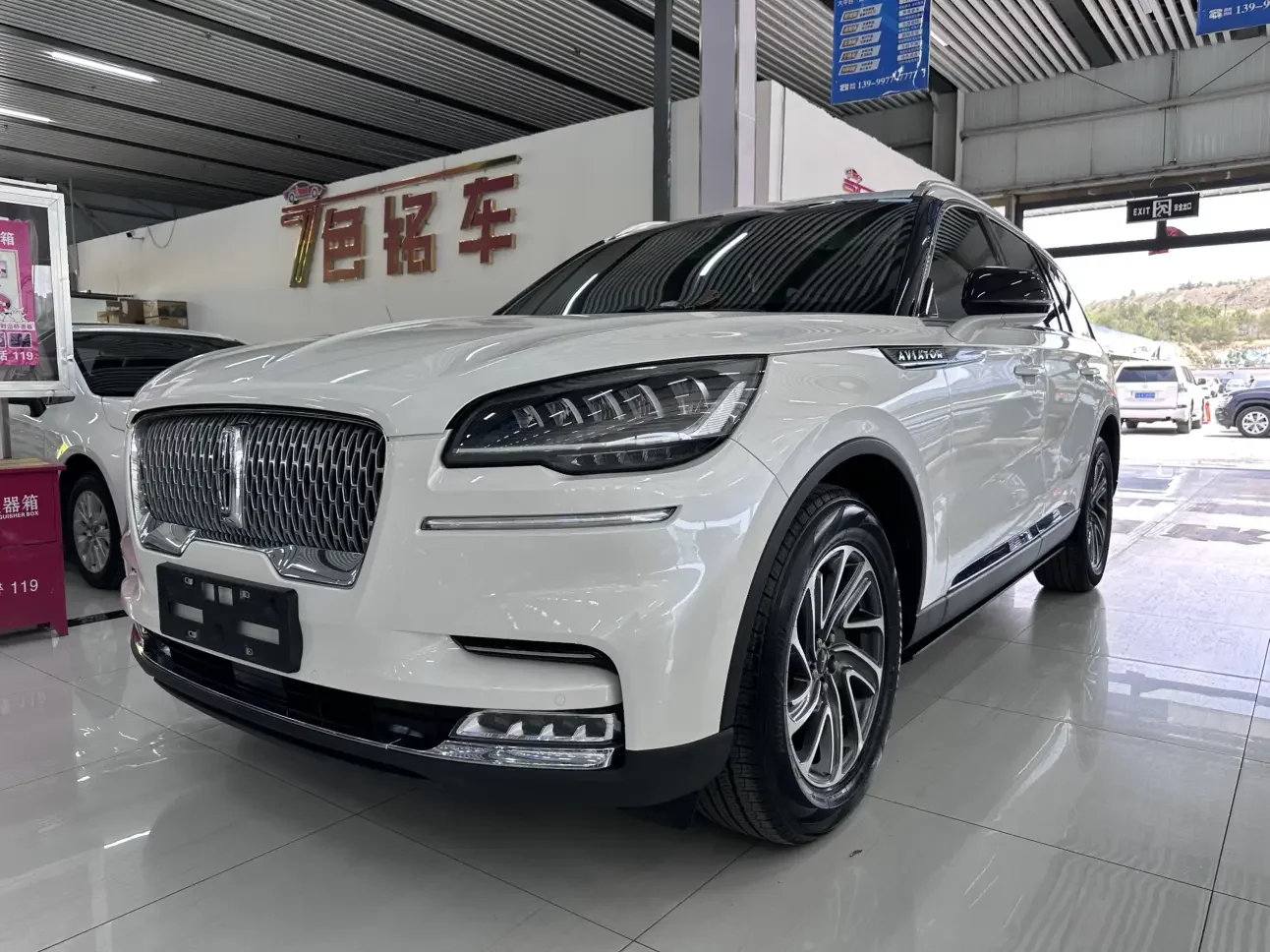 Lincoln aviator