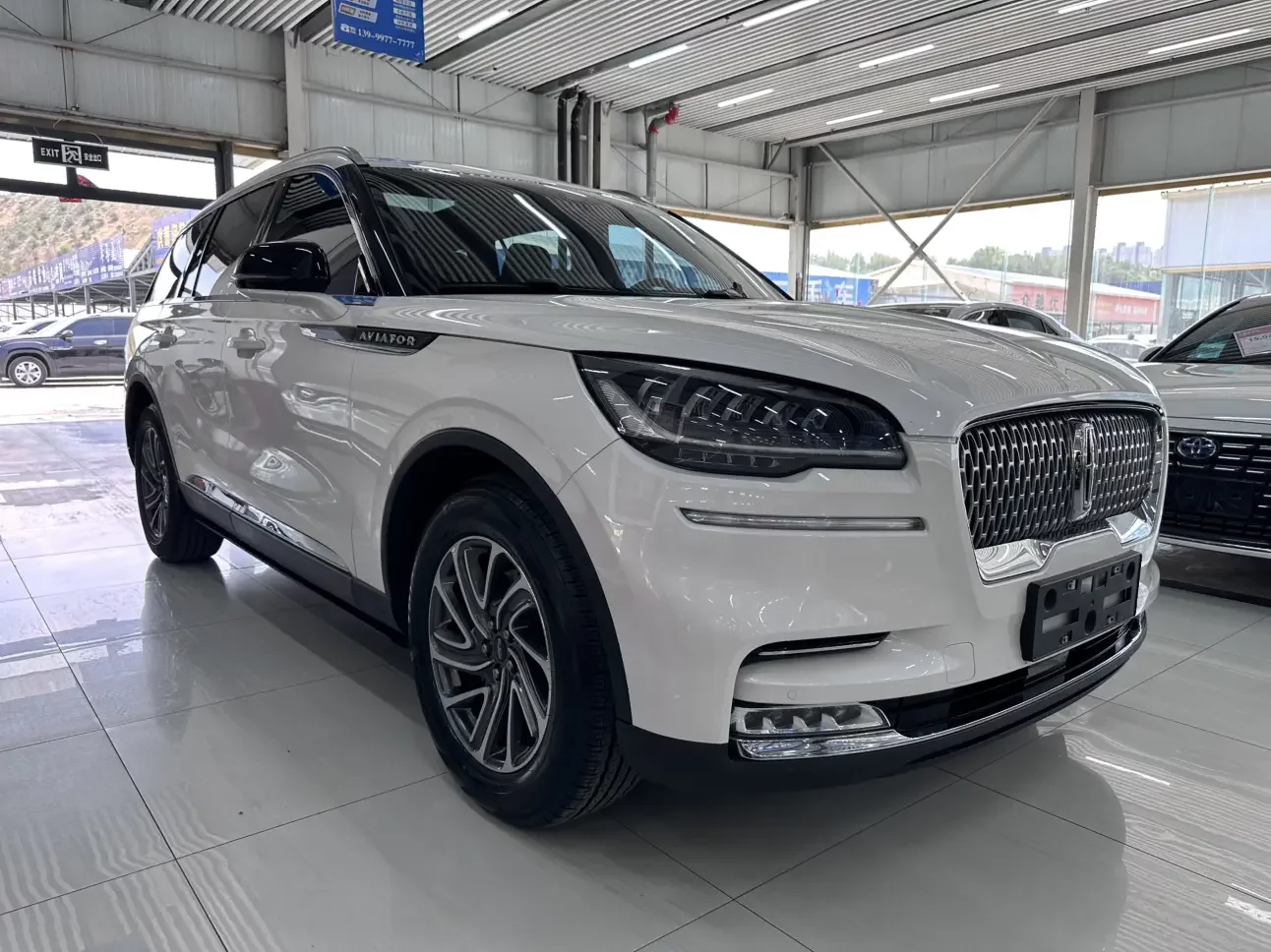 Lincoln aviator
