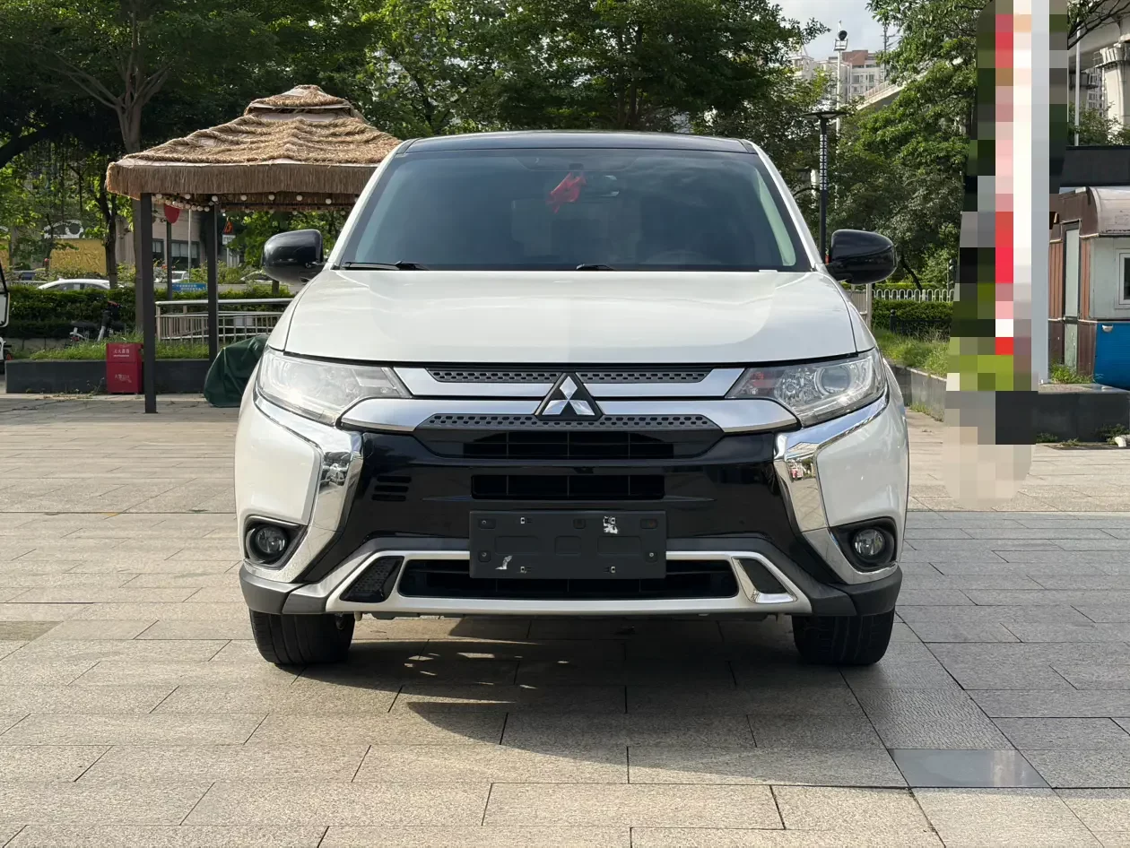 Mitsubishi Outlander  из Китая