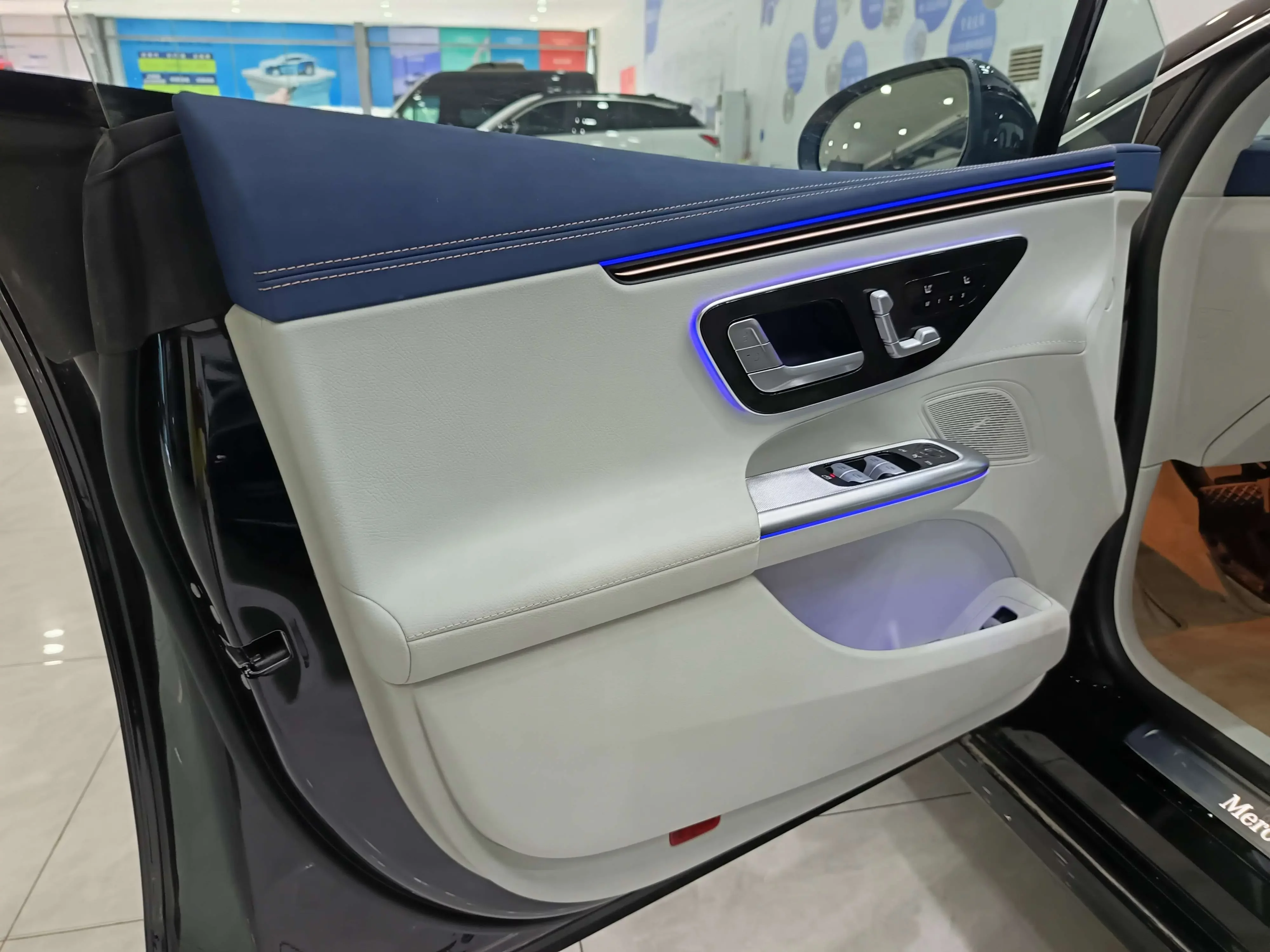 Mercedes-Benz EQE