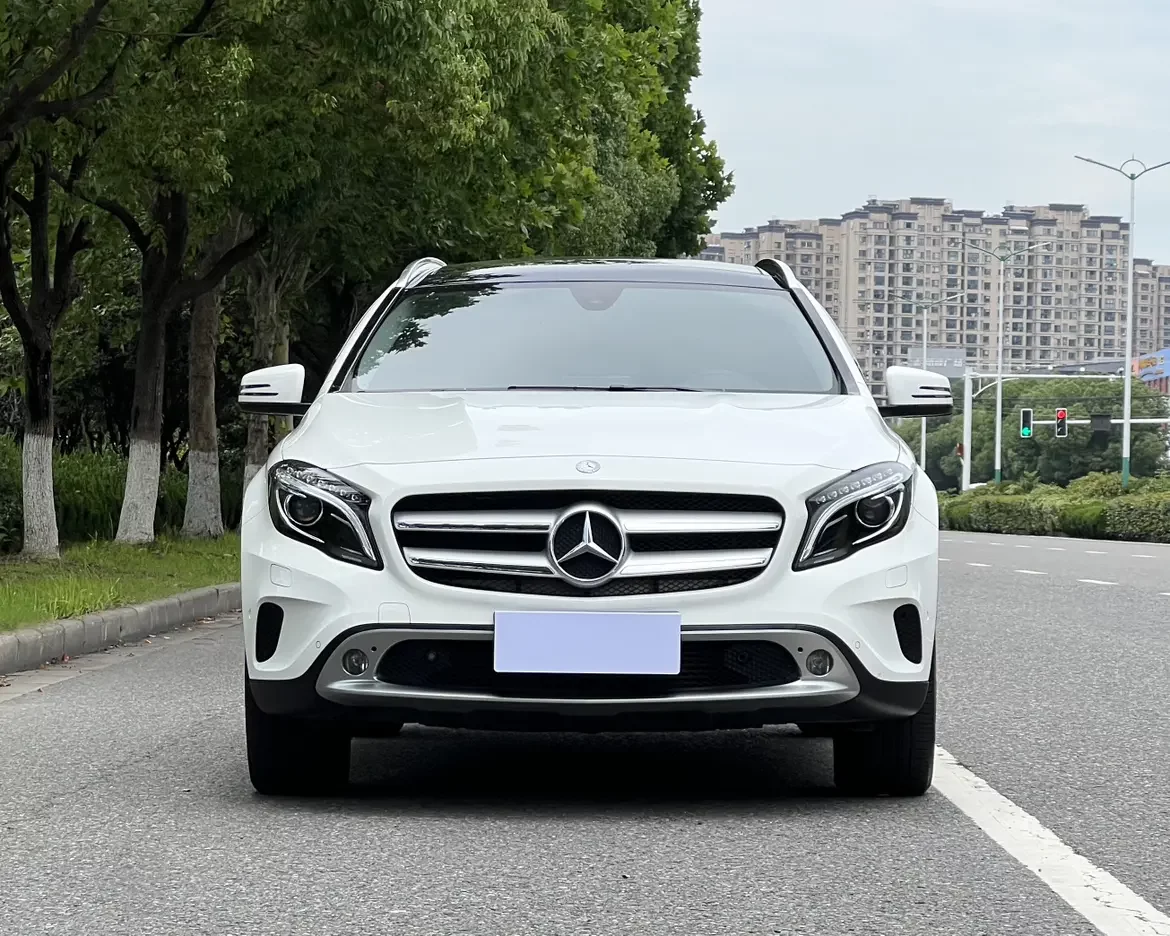 Mercedes-Benz GLA
