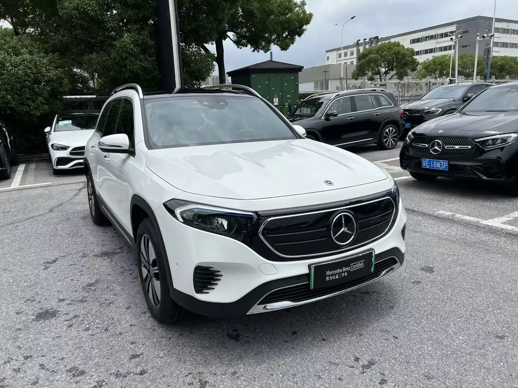 Mercedes-Benz EQB