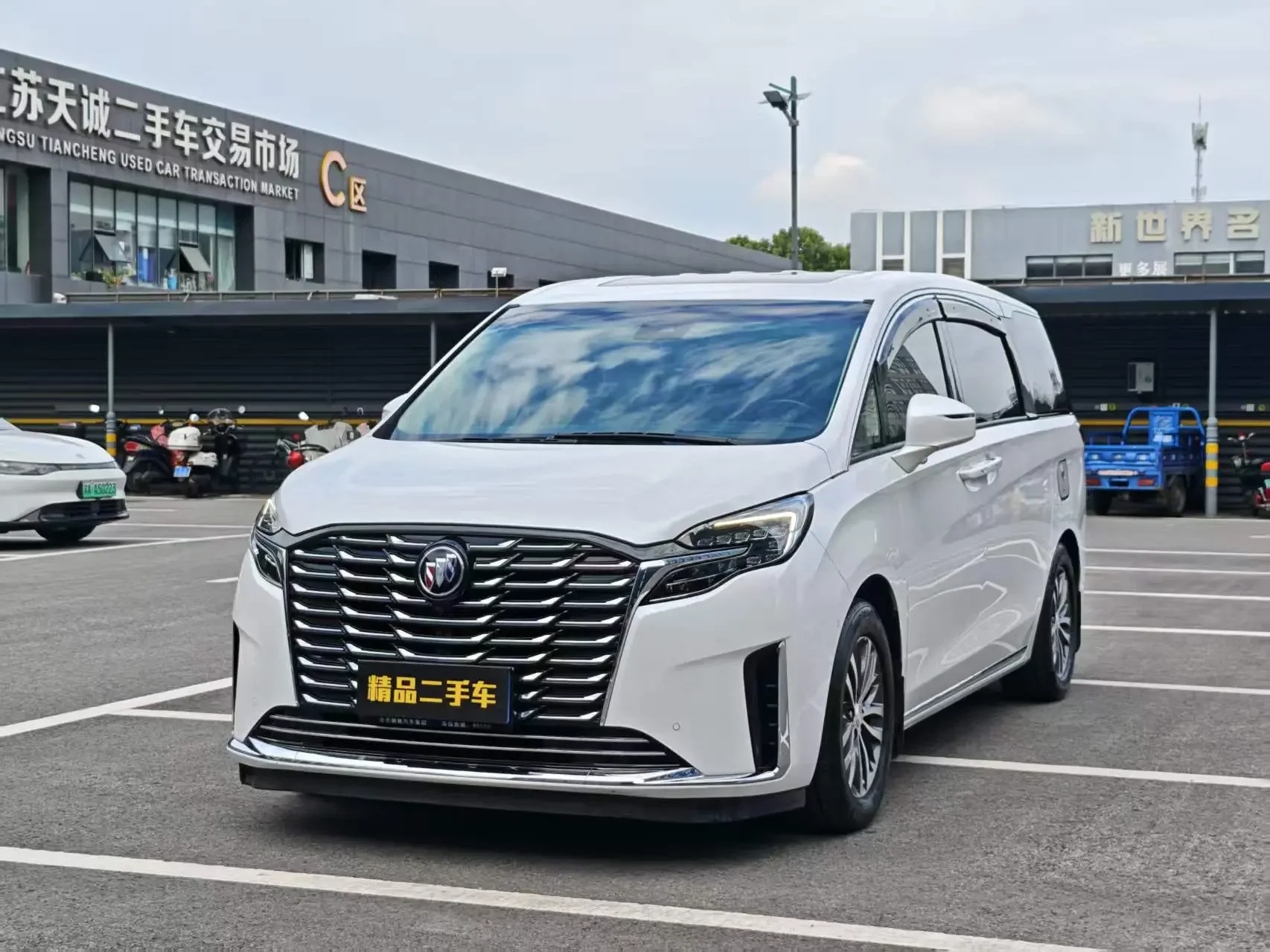 Buick GL8