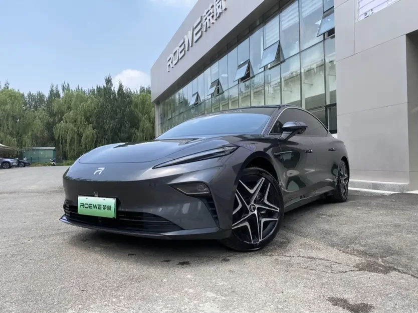 Rising Auto Feifan F7