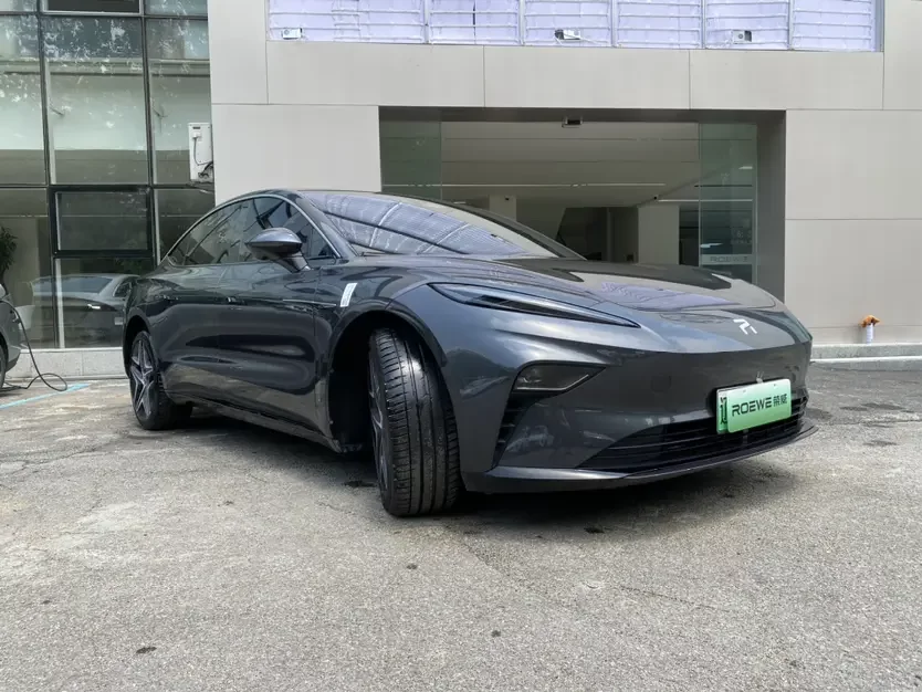 Rising Auto Feifan F7