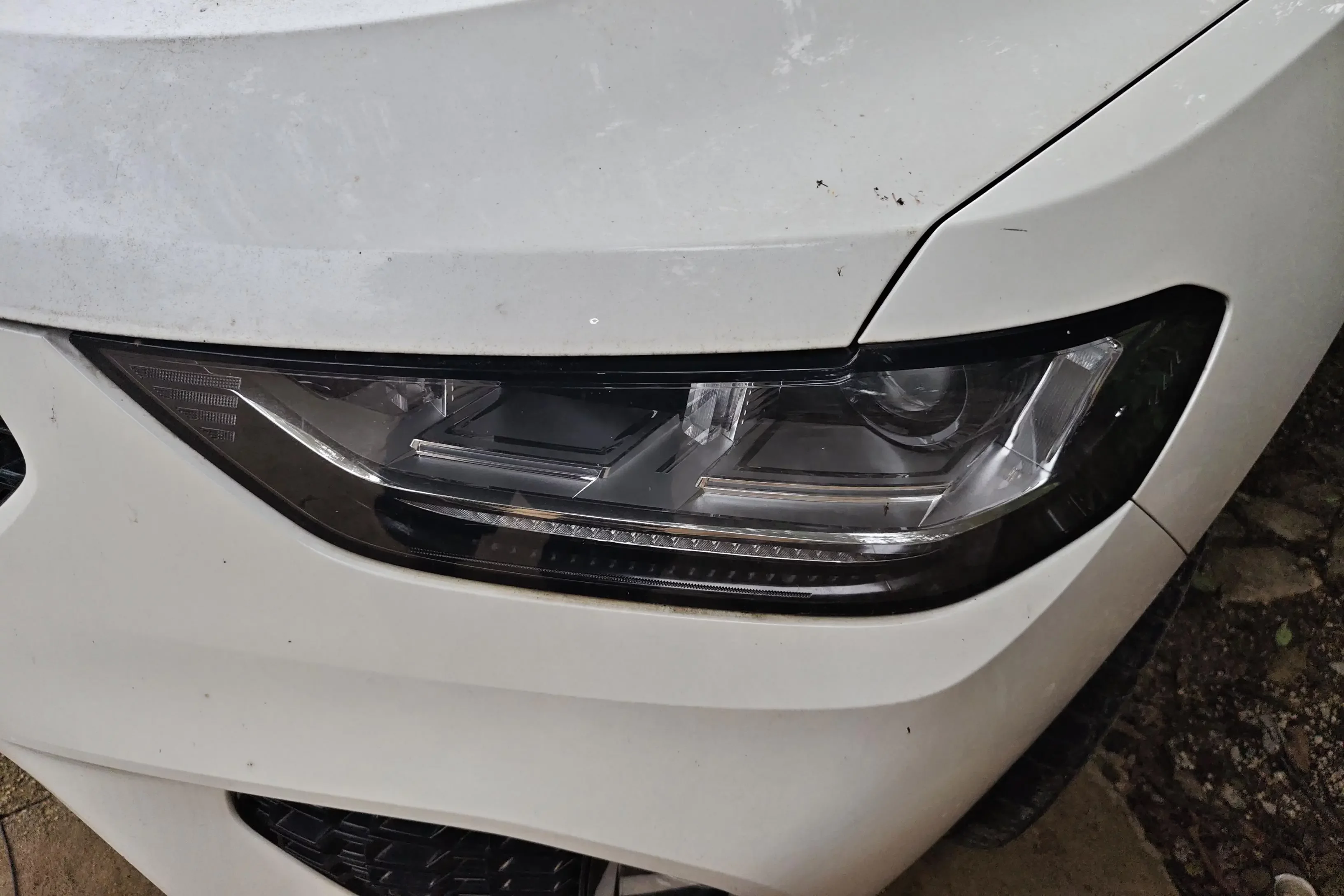 Wey Wei brand VV5