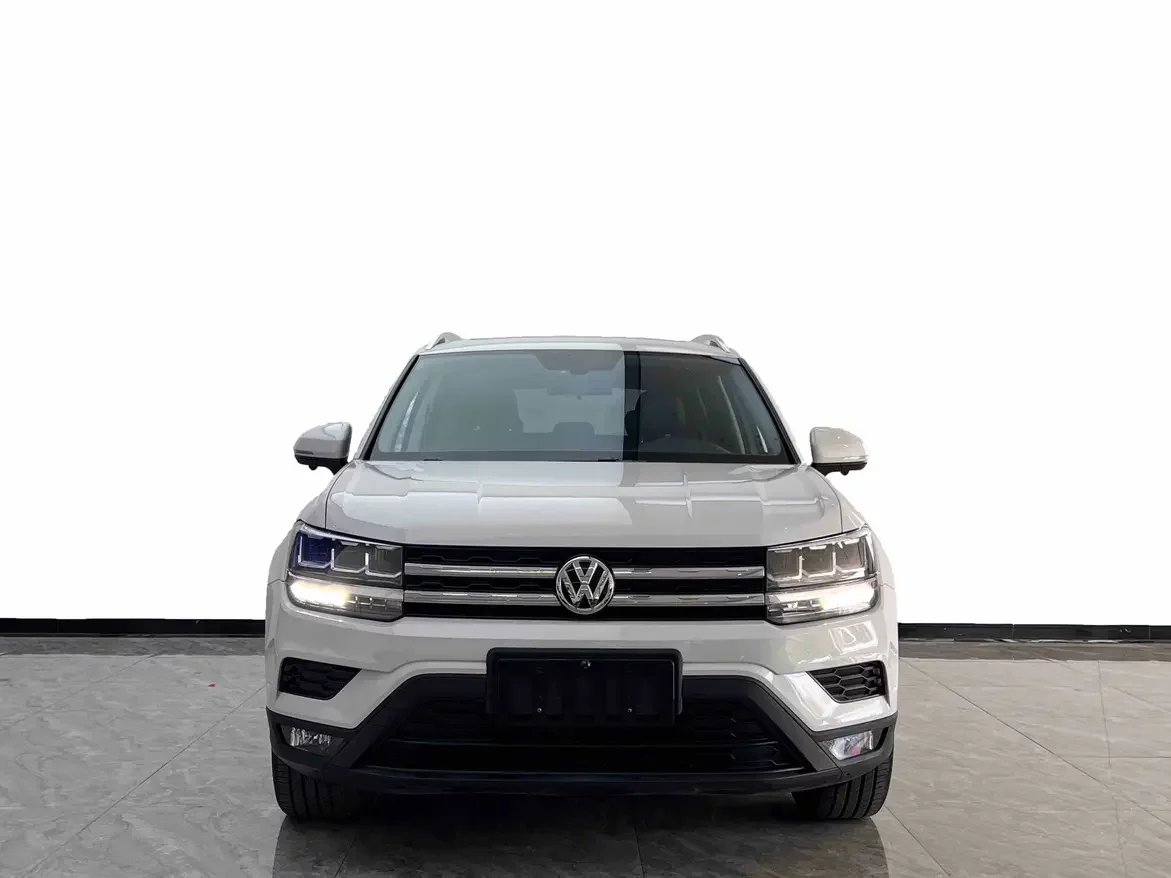 Volkswagen Tharu