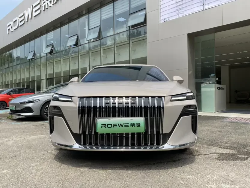 Roewe M7 DMH