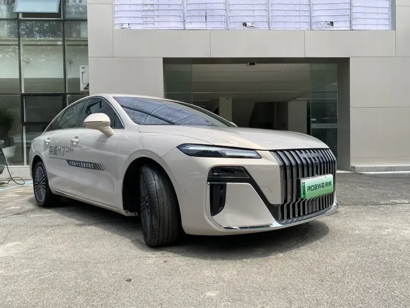 Roewe M7 DMH