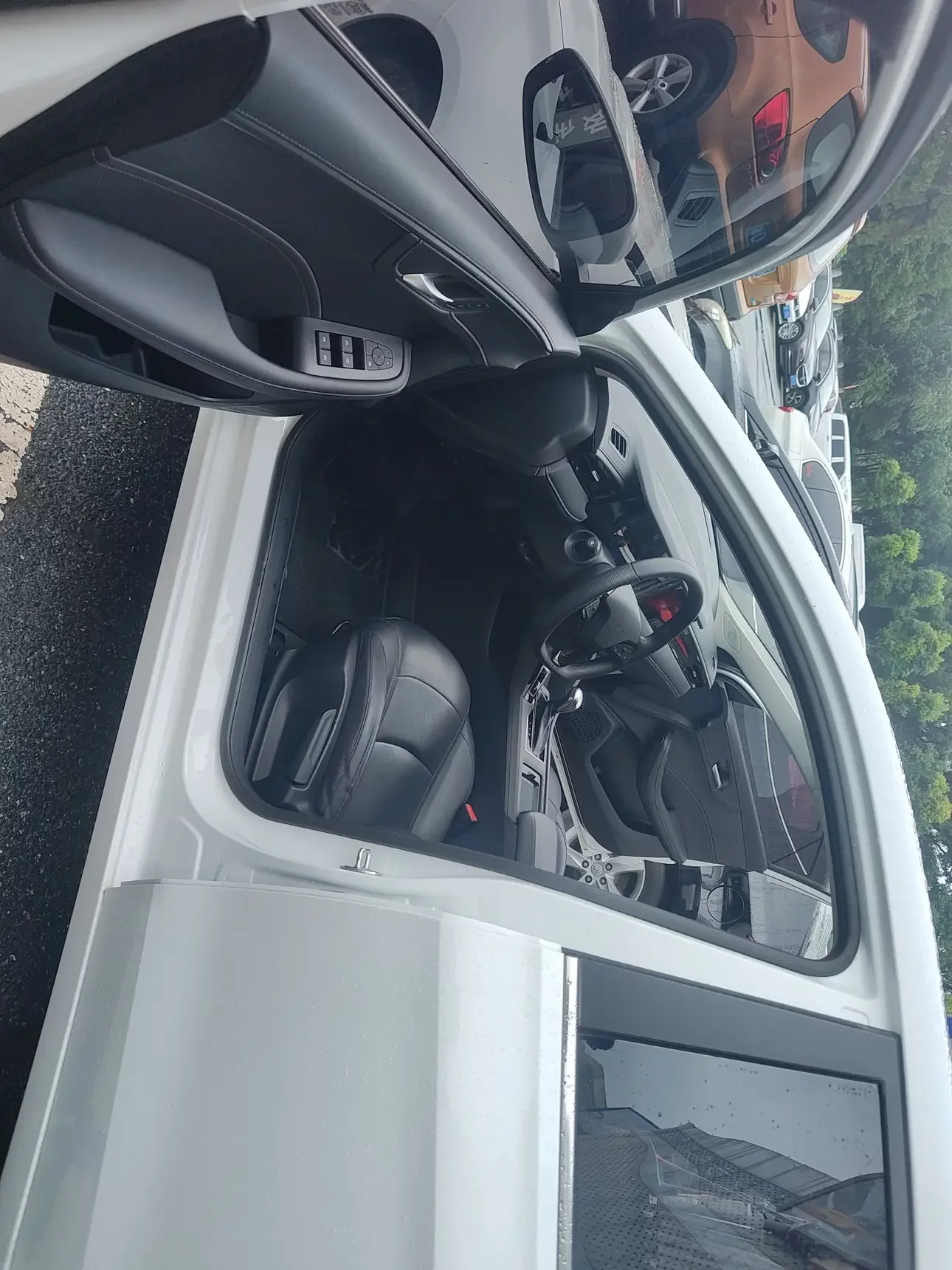 Roewe i5