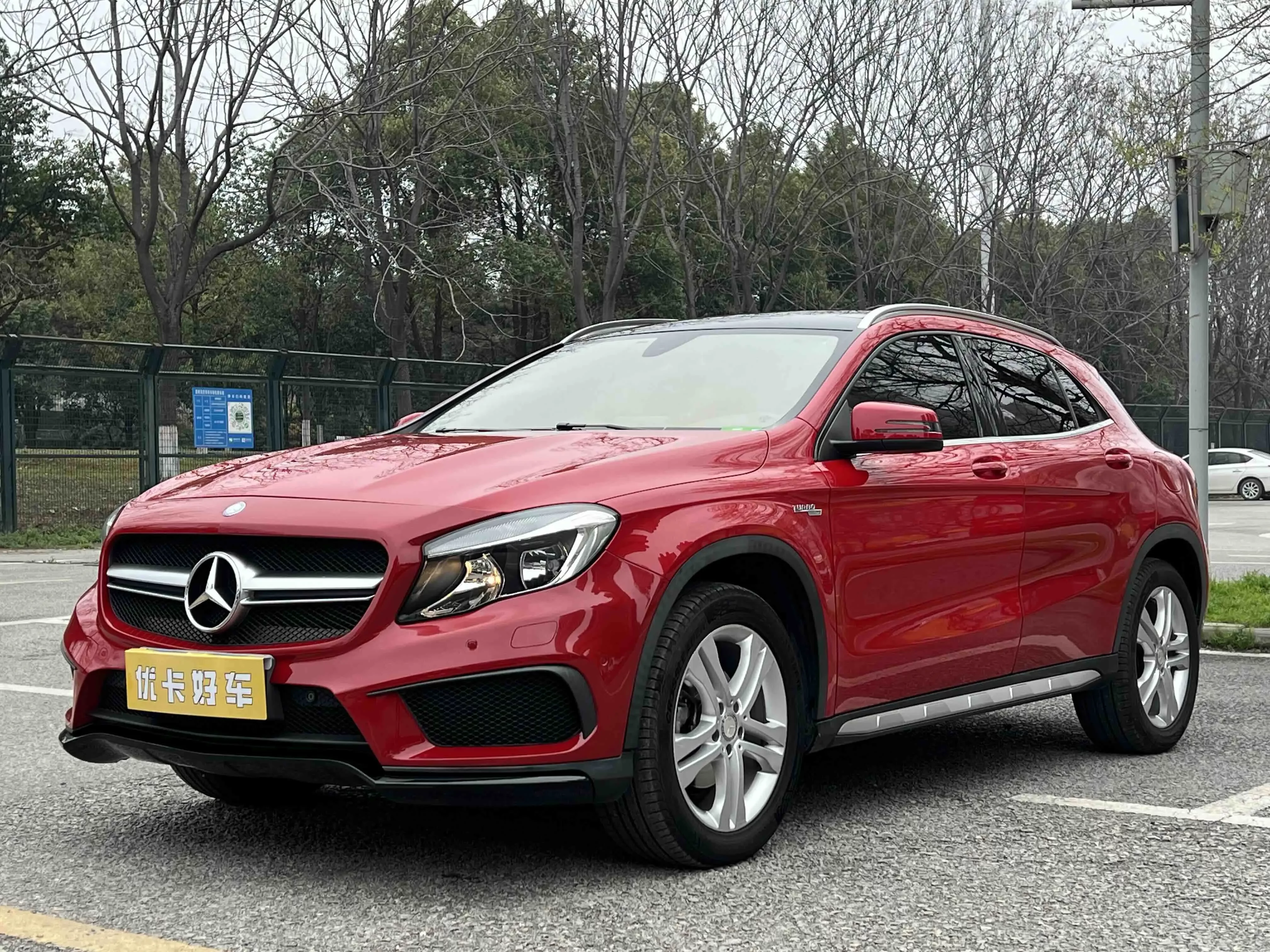 Mercedes-Benz GLA