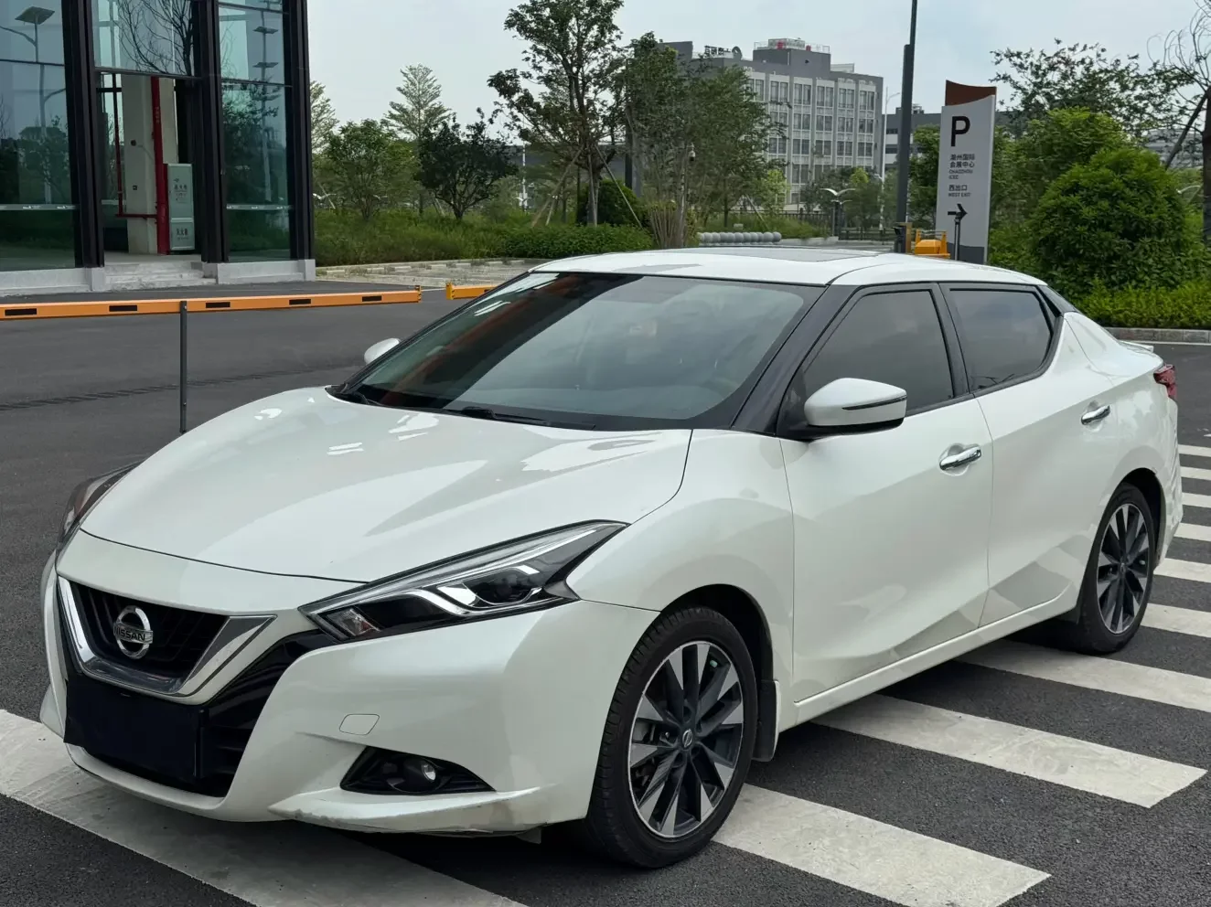 Nissan bluebird  из Китая