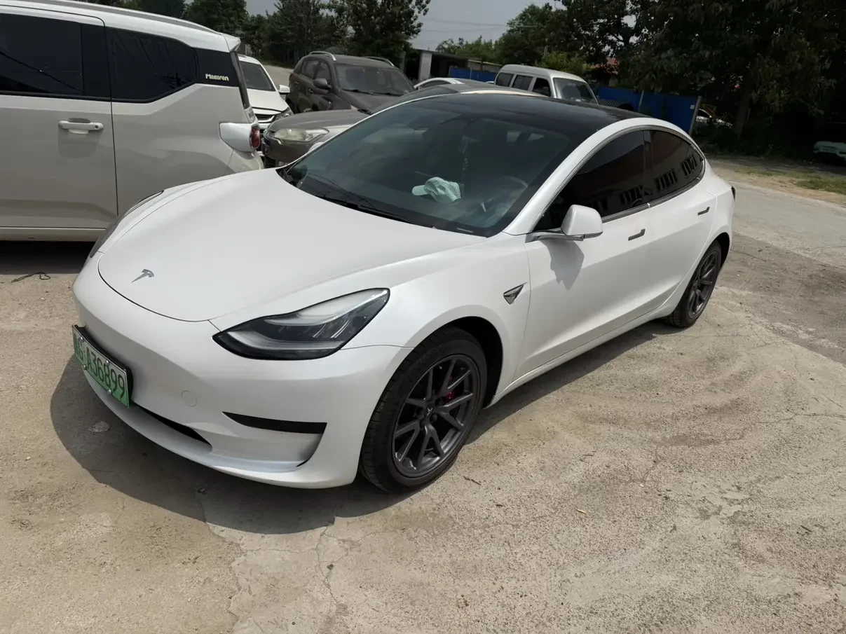 Tesla Model 3  из Китая