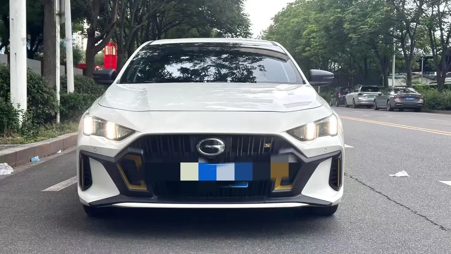 GAC Trumpchi Empow  из Китая