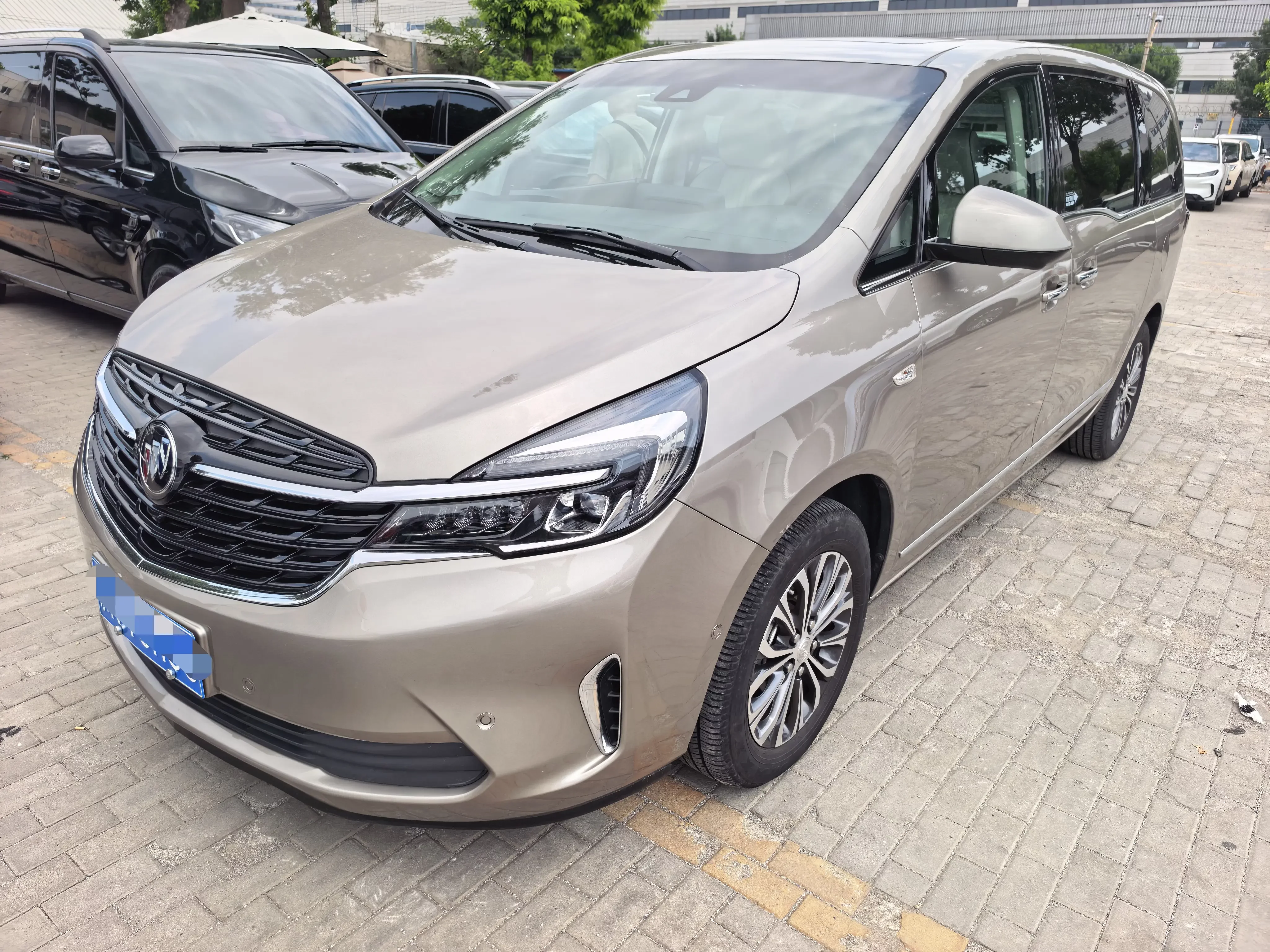 Buick GL8