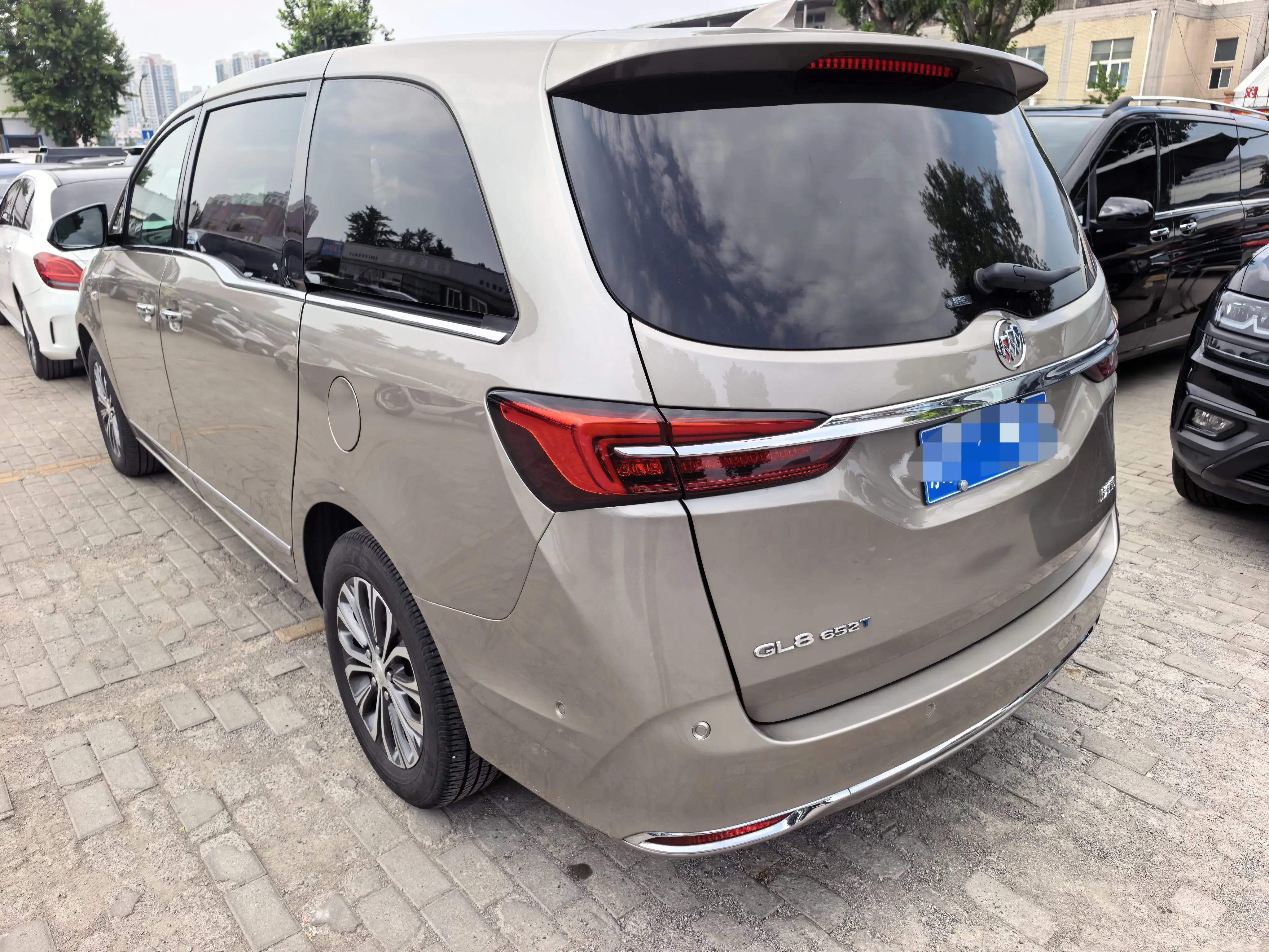 Buick GL8