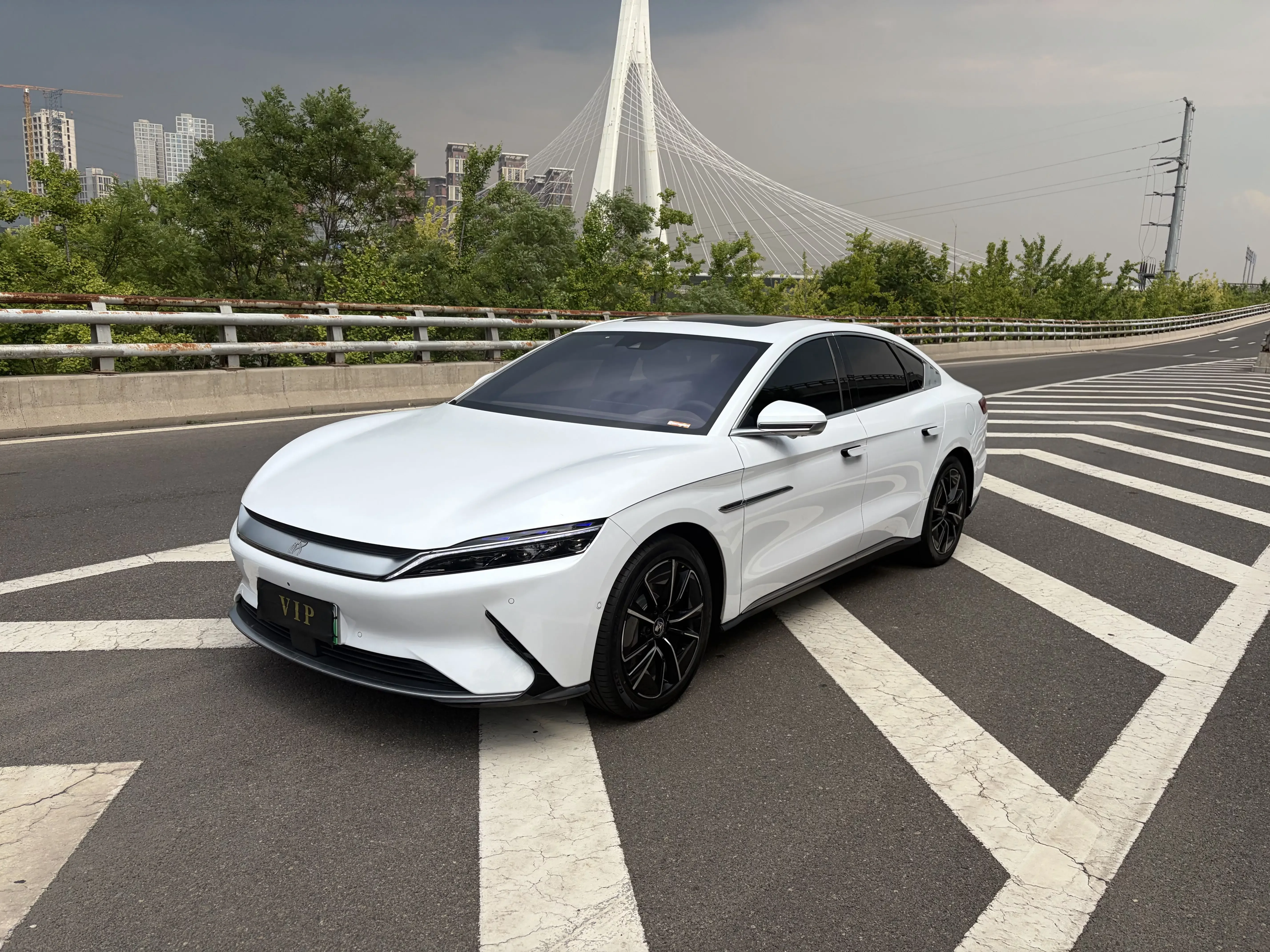 BYD Han EV