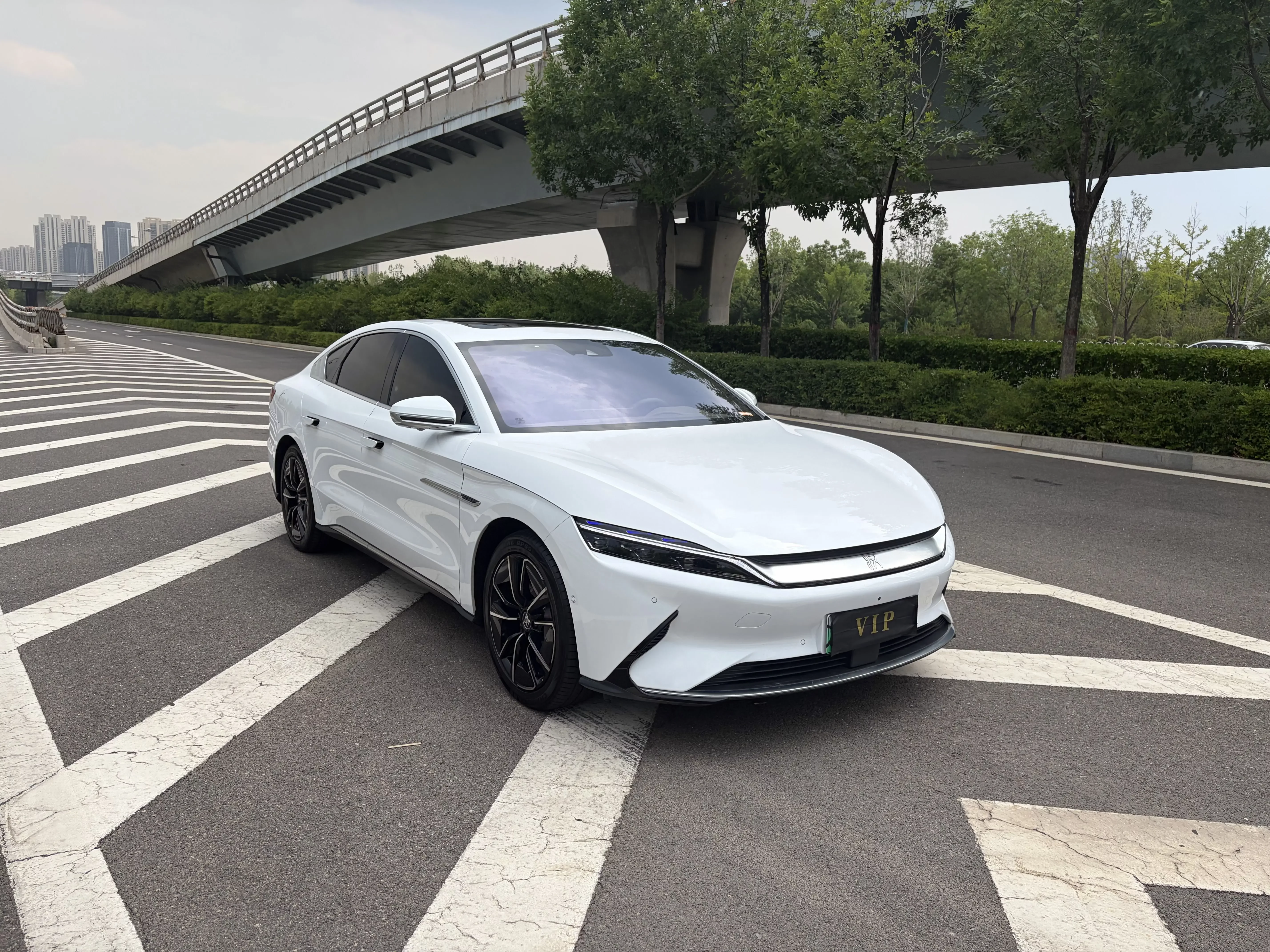 BYD Han EV