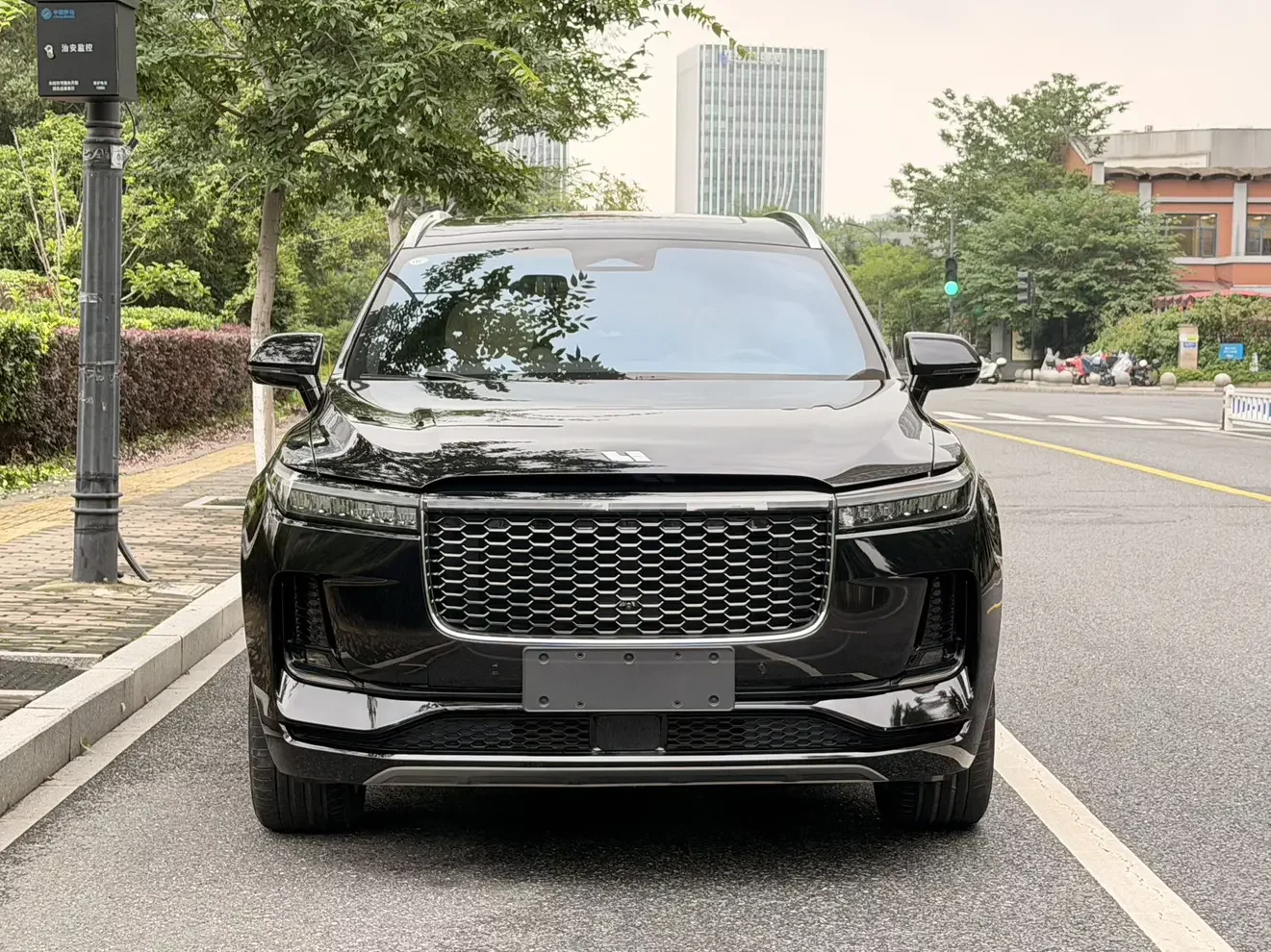Li ONE (Ideal ONE)  из Китая