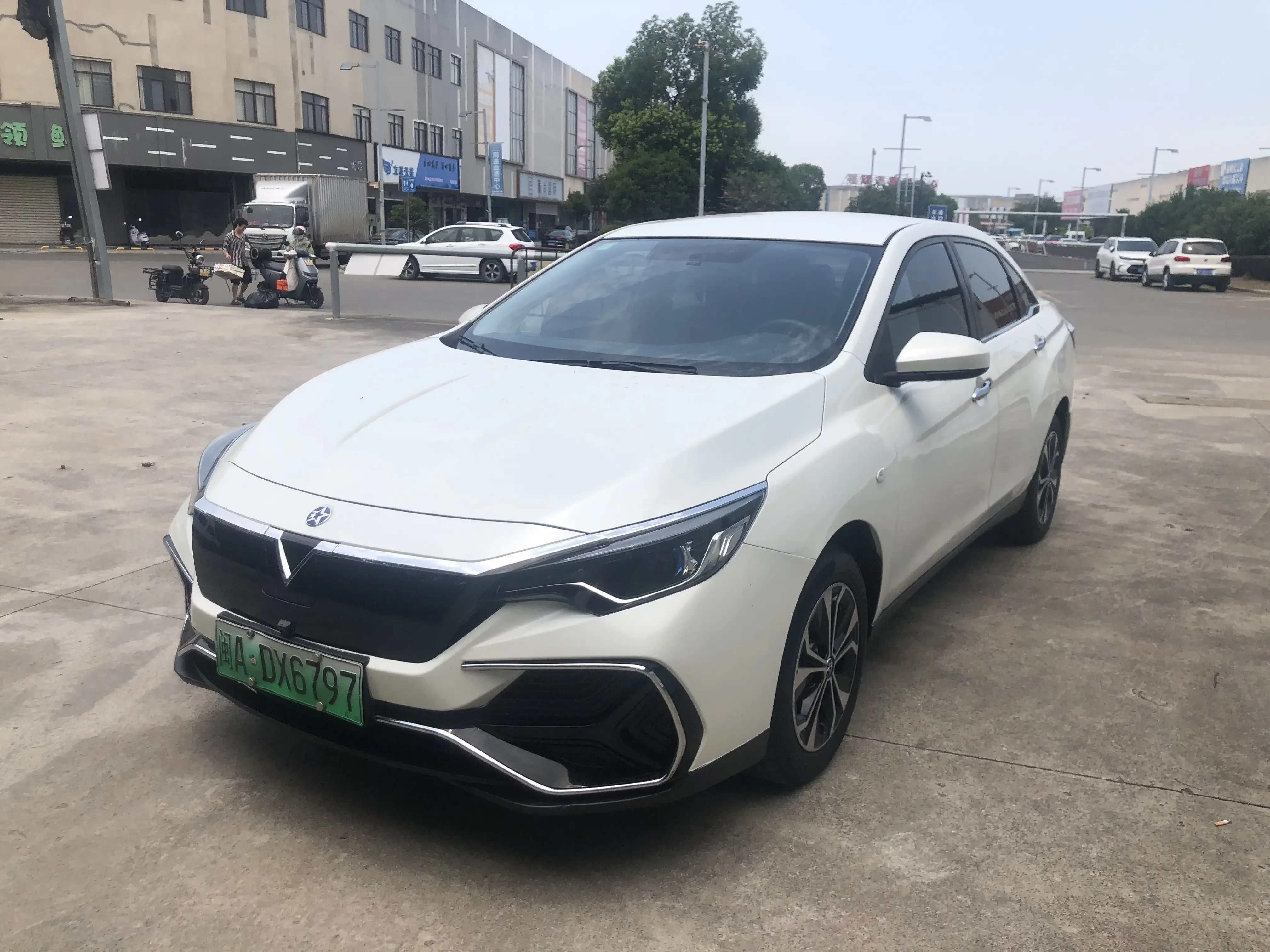 Kai Chen Venucia D60 EV