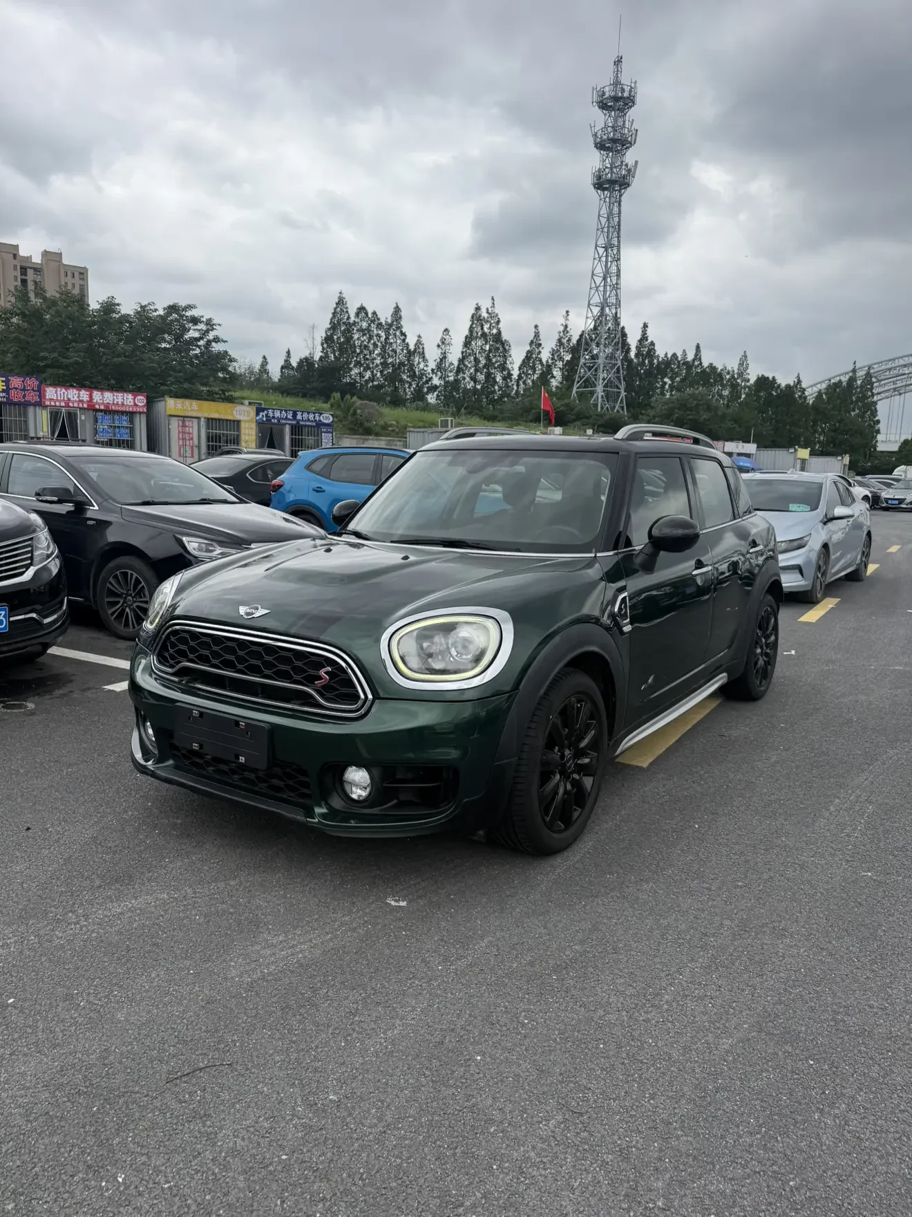 MINI COUNTRYMAN